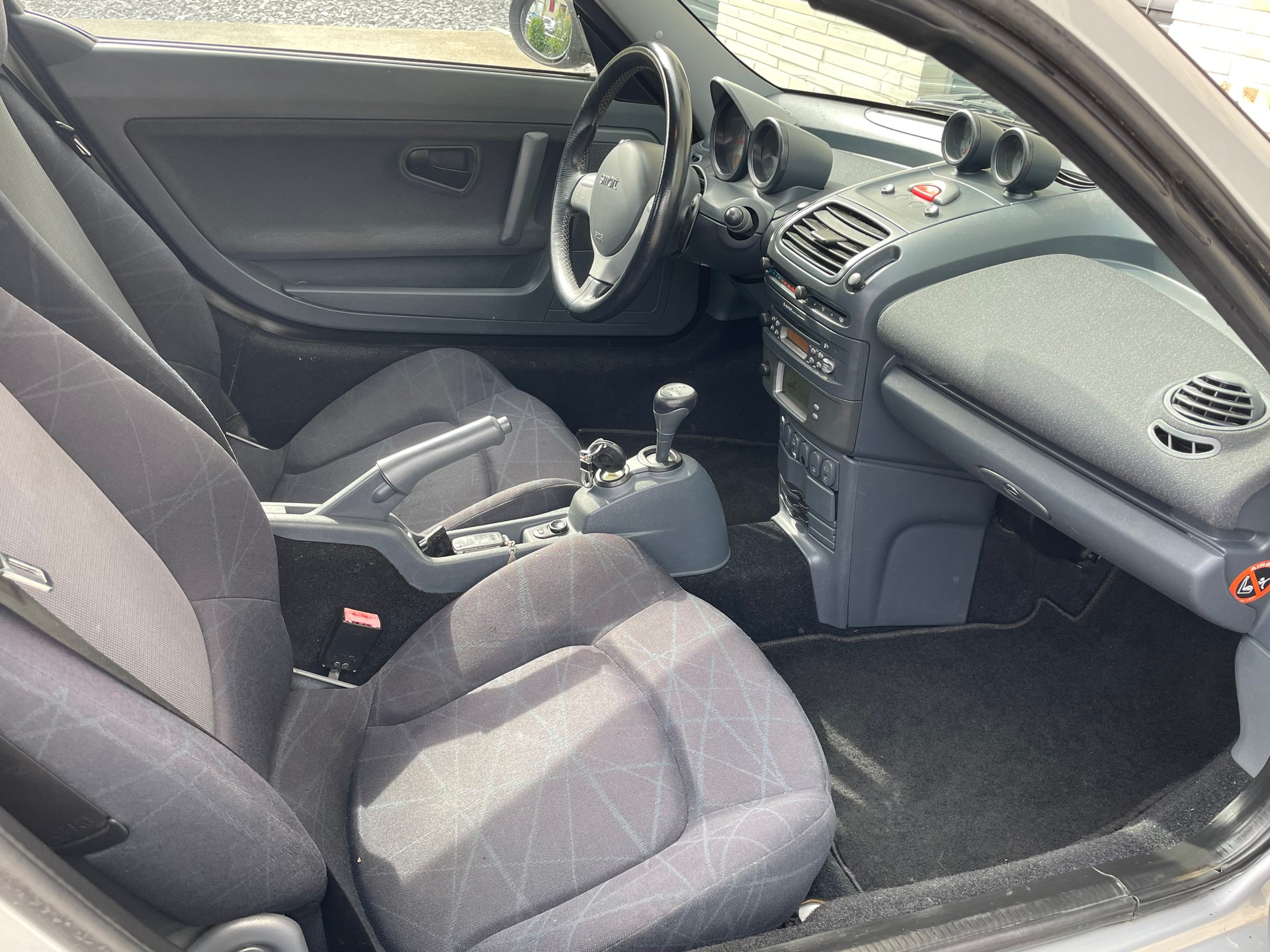 SMART roadster-image-13