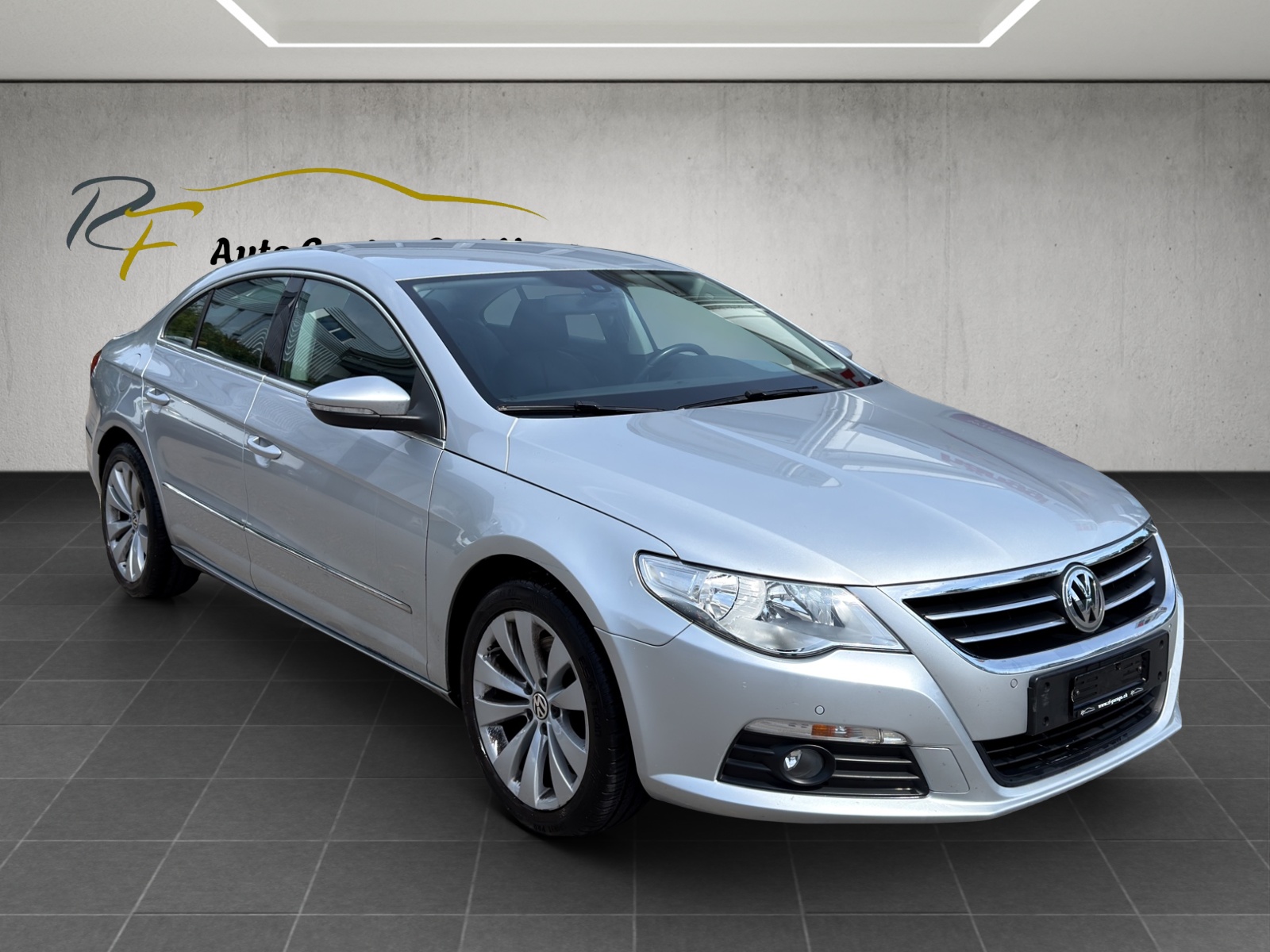 VW Passat CC 2.0 TSI Tiptronic-image-1