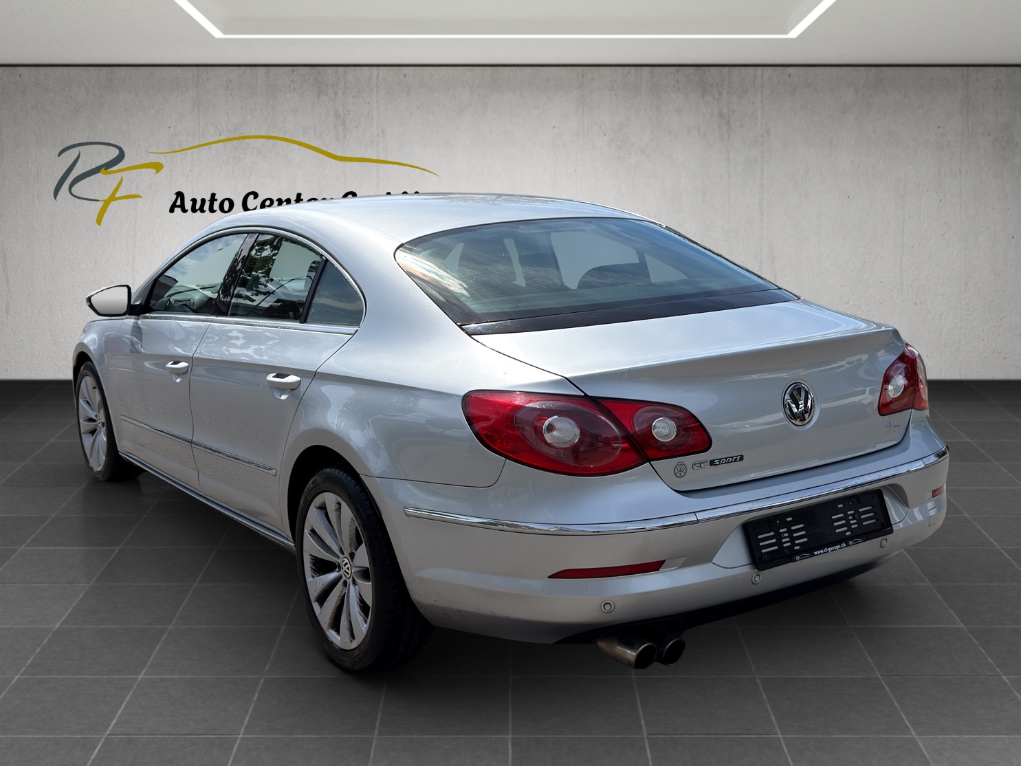 VW Passat CC 2.0 TSI Tiptronic-image-4
