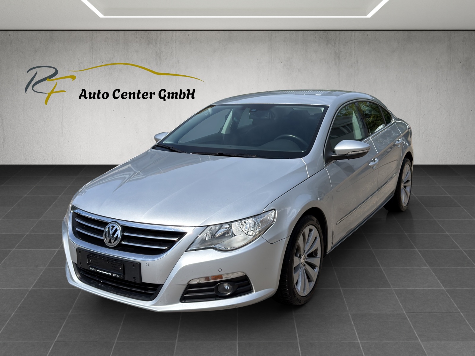 VW Passat CC 2.0 TSI Tiptronic-image-2