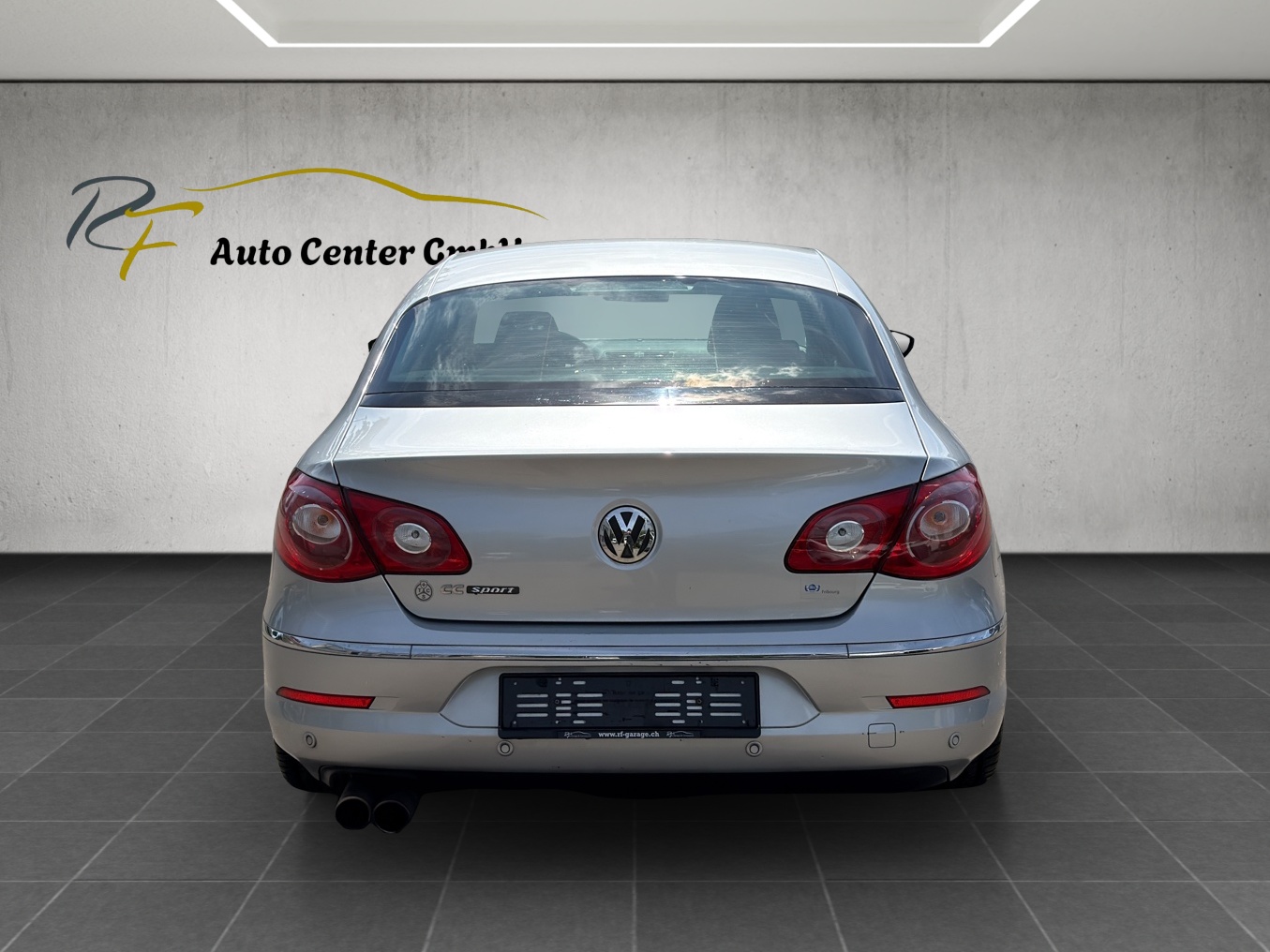 VW Passat CC 2.0 TSI Tiptronic-image-5