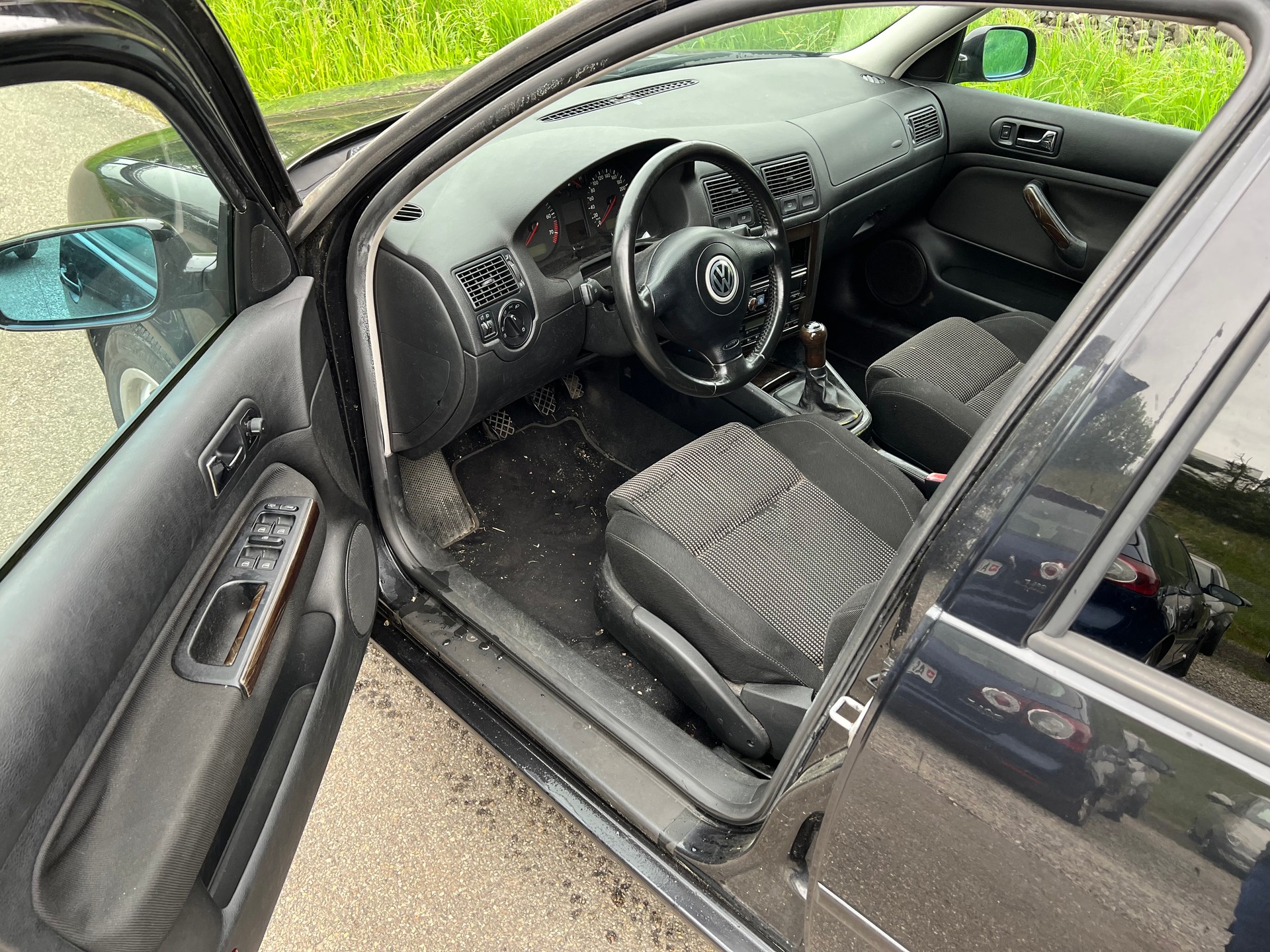 VW Golf 1.8 T Highline-image-5