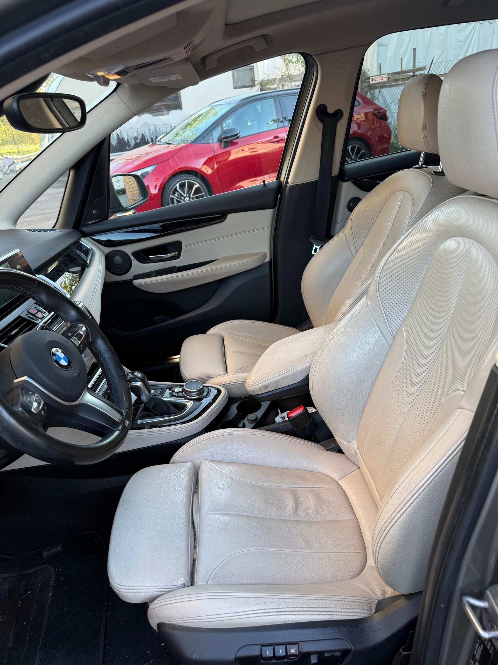 BMW 220d xDrive Gran Tourer Luxury Line Steptronic-image-7
