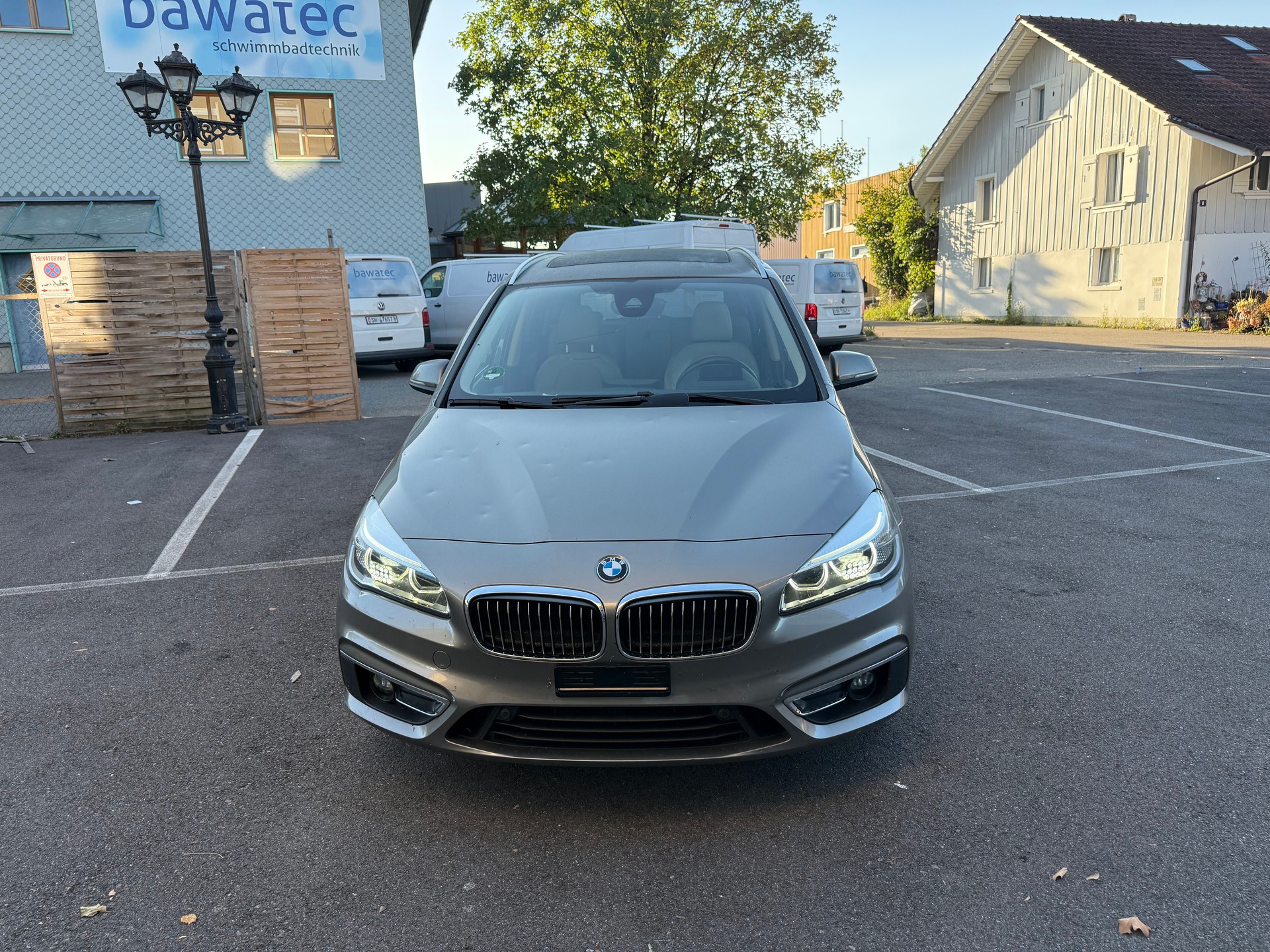 BMW 220d xDrive Gran Tourer Luxury Line Steptronic-image-1