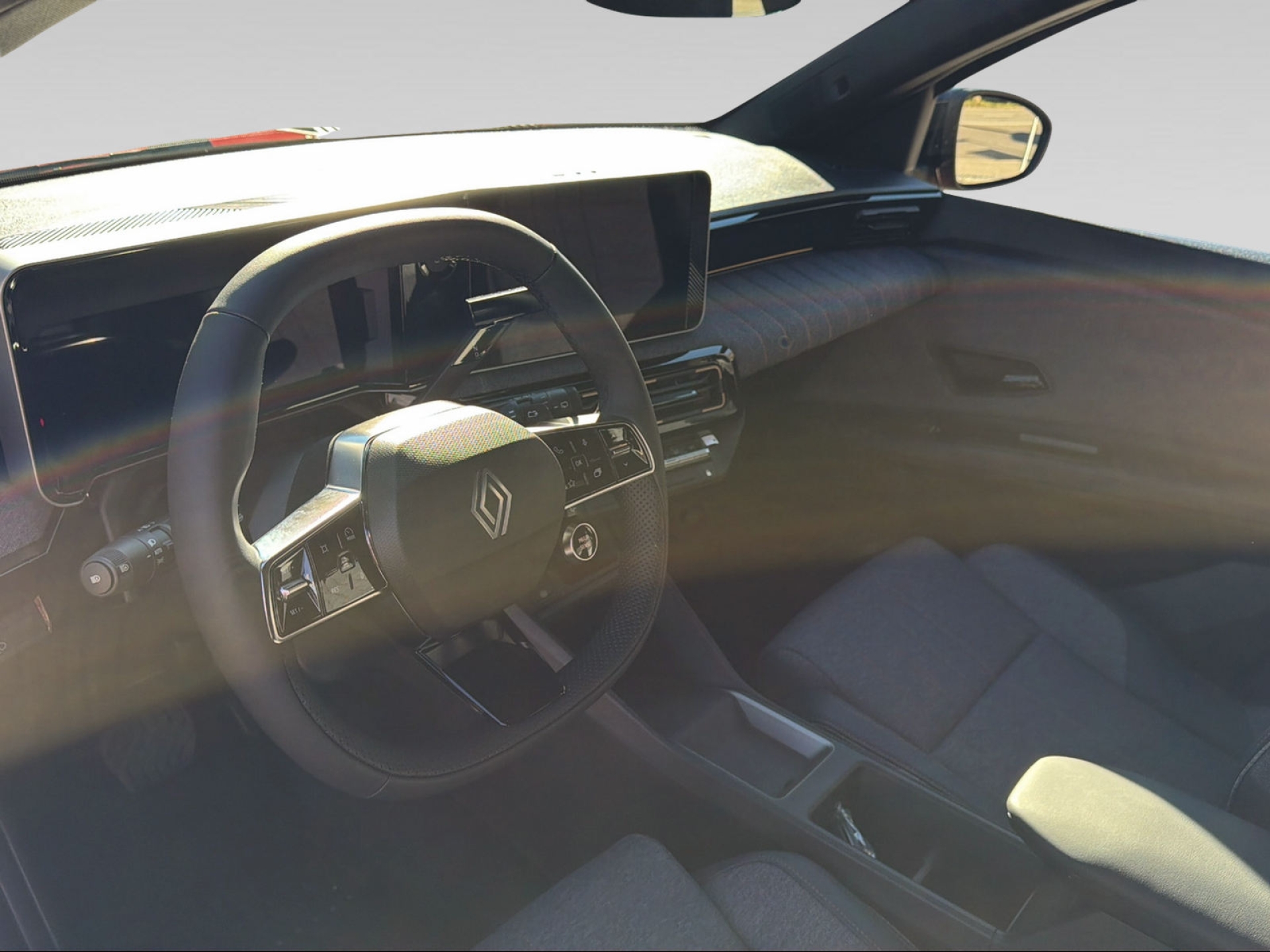 RENAULT R4 E-Tech-image-3