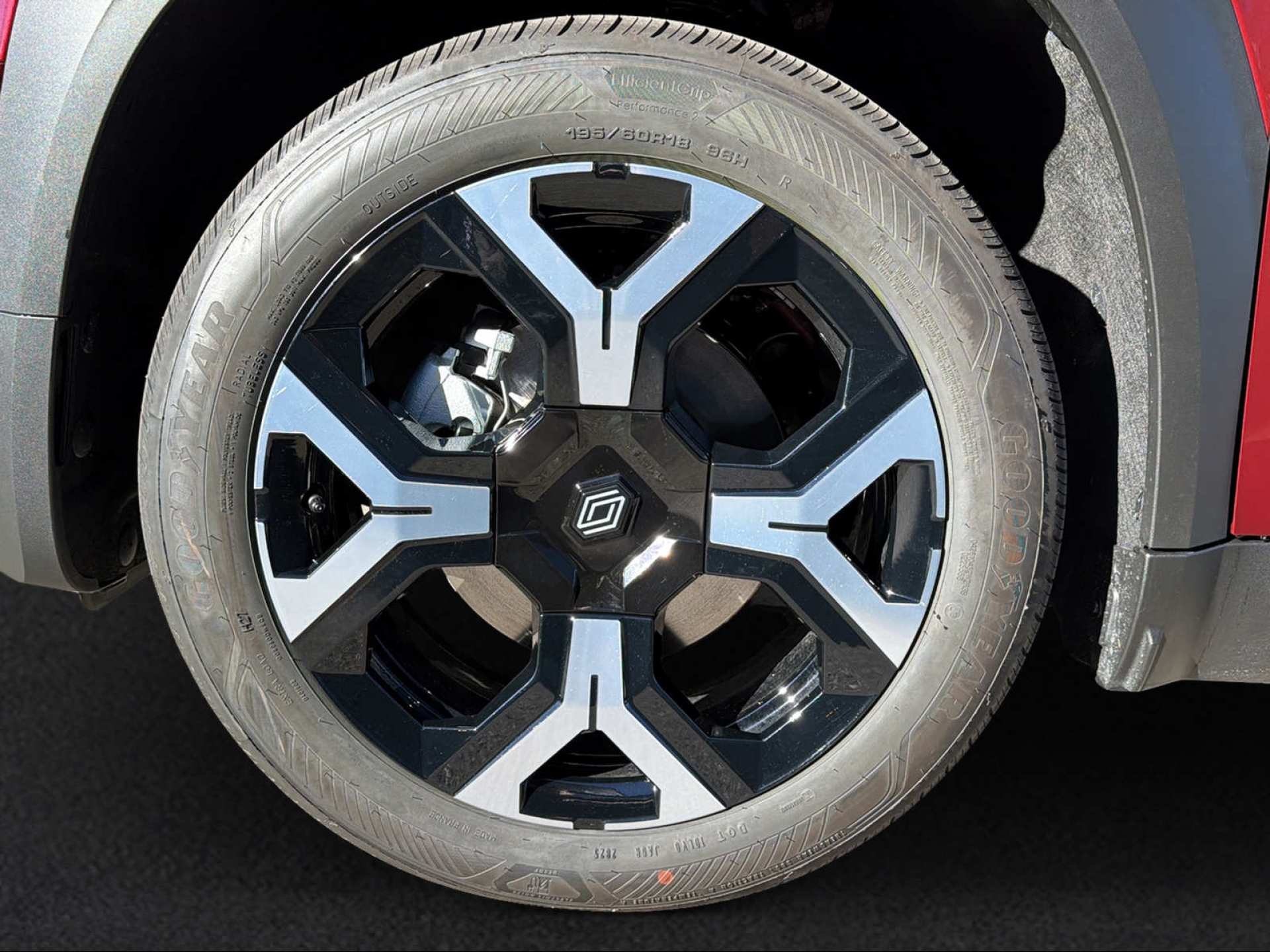 RENAULT R4 E-Tech-image-7