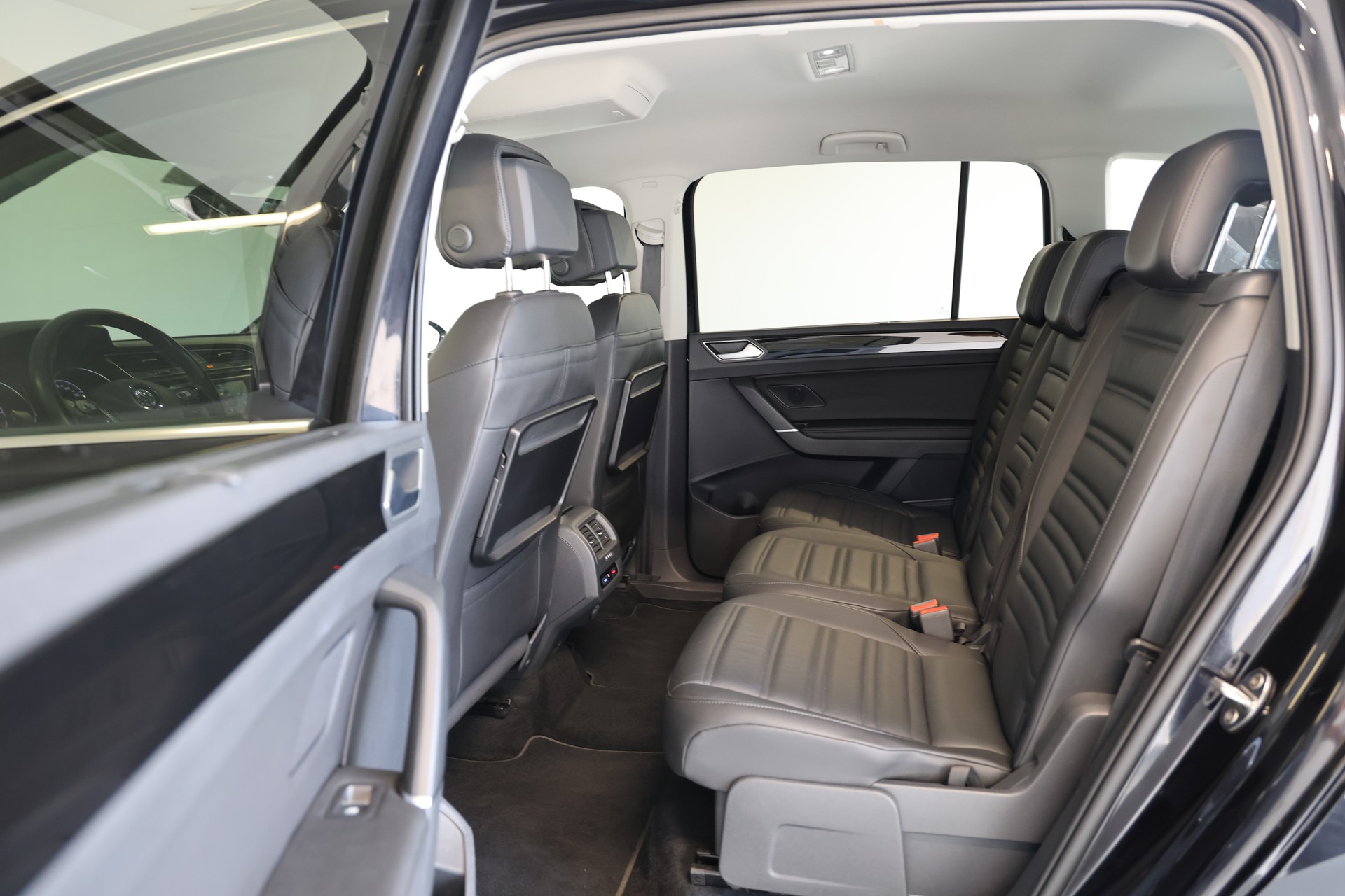 VW Touran 2.0 TDI SCR Highline DSG 7-Sitzer-image-15