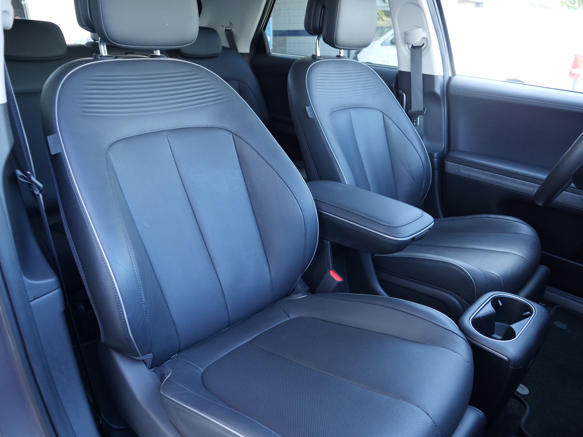 HYUNDAI Ioniq 5 72kWh Vertex 4WD-image-12