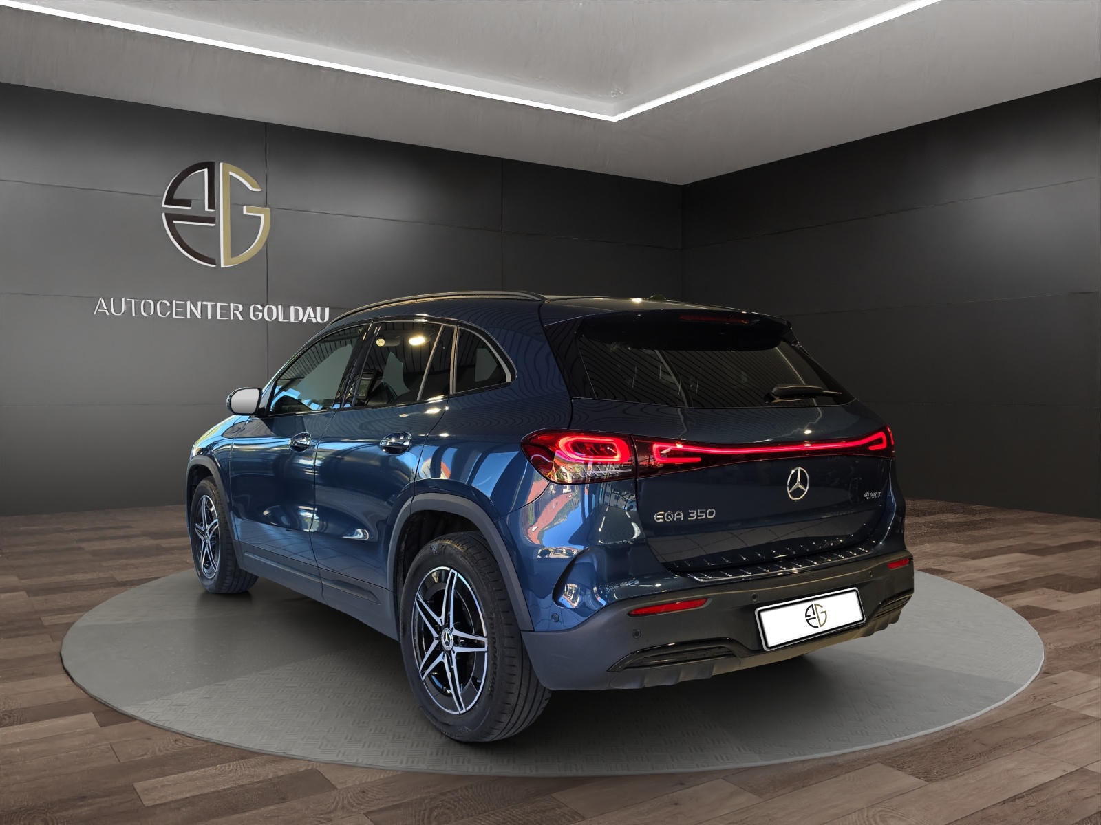 MERCEDES-BENZ EQA 350 AMG Line 4Matic-image-1