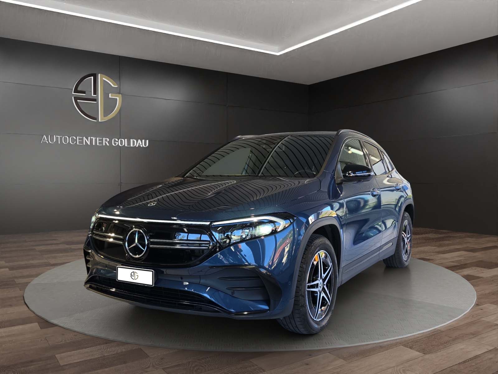 MERCEDES-BENZ EQA 350 AMG Line 4Matic-image-0