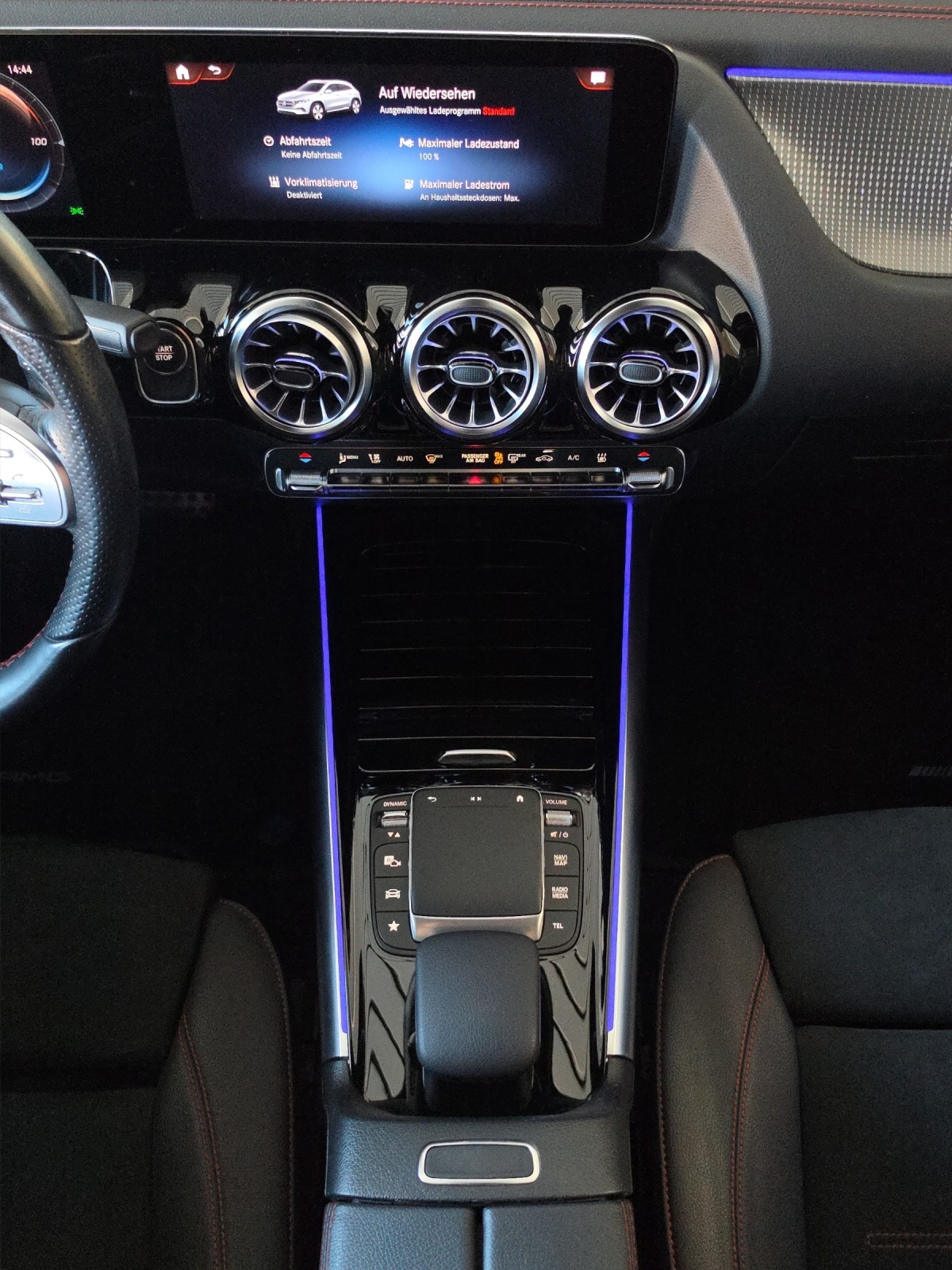 MERCEDES-BENZ EQA 350 AMG Line 4Matic-image-14