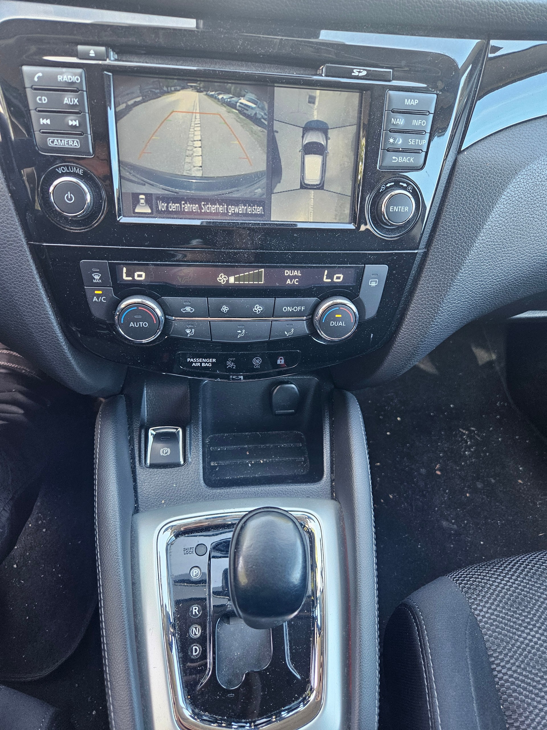NISSAN Qashqai 1.2 DIG-T N-Connecta Xtronic CVT-image-10