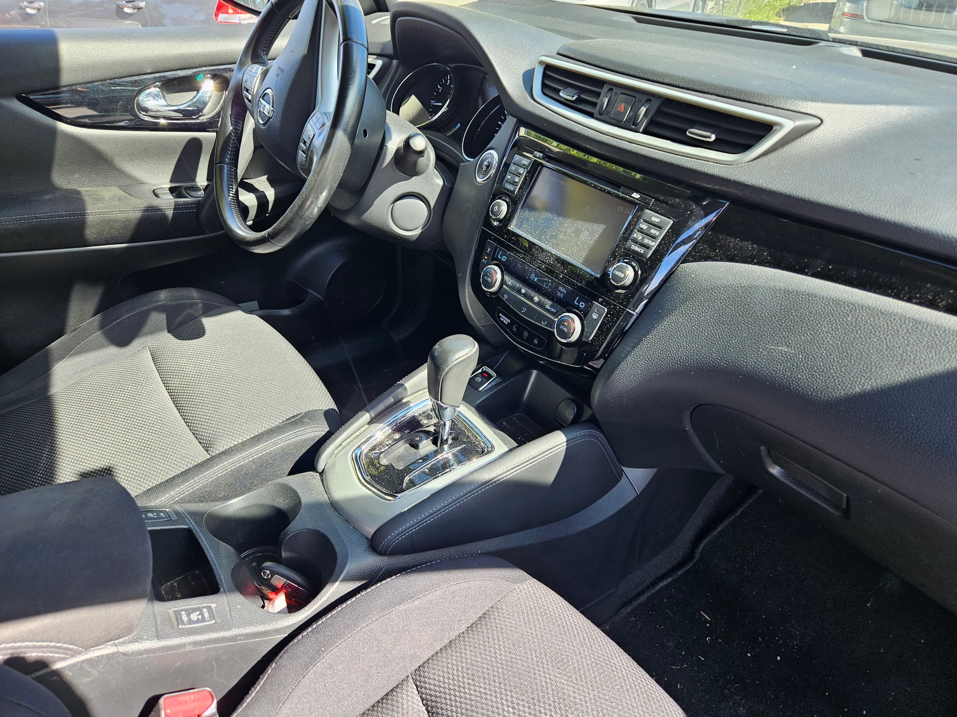 NISSAN Qashqai 1.2 DIG-T N-Connecta Xtronic CVT-image-12