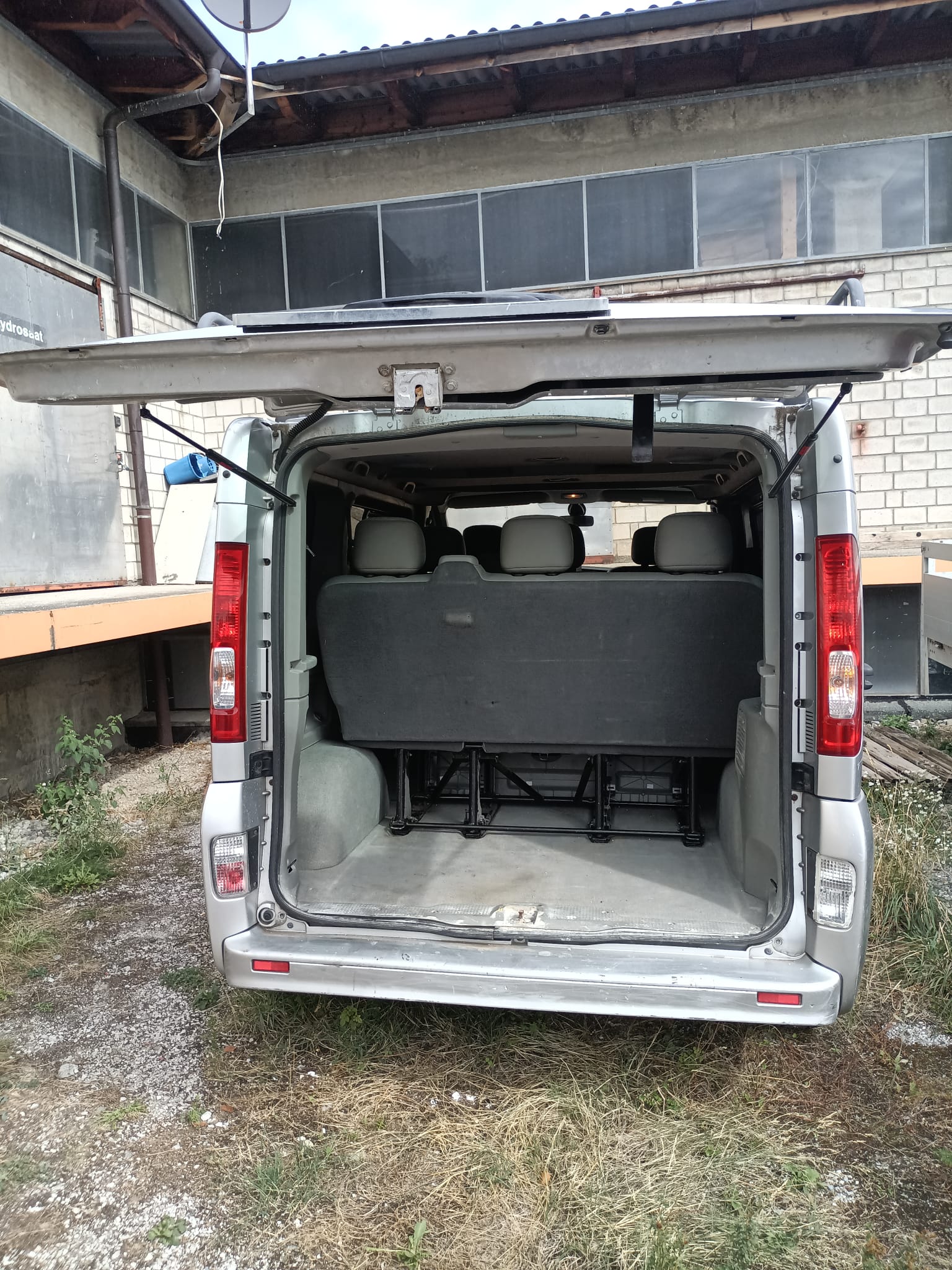 NISSAN 2.5 dCi Comfort 7P. — slika 1