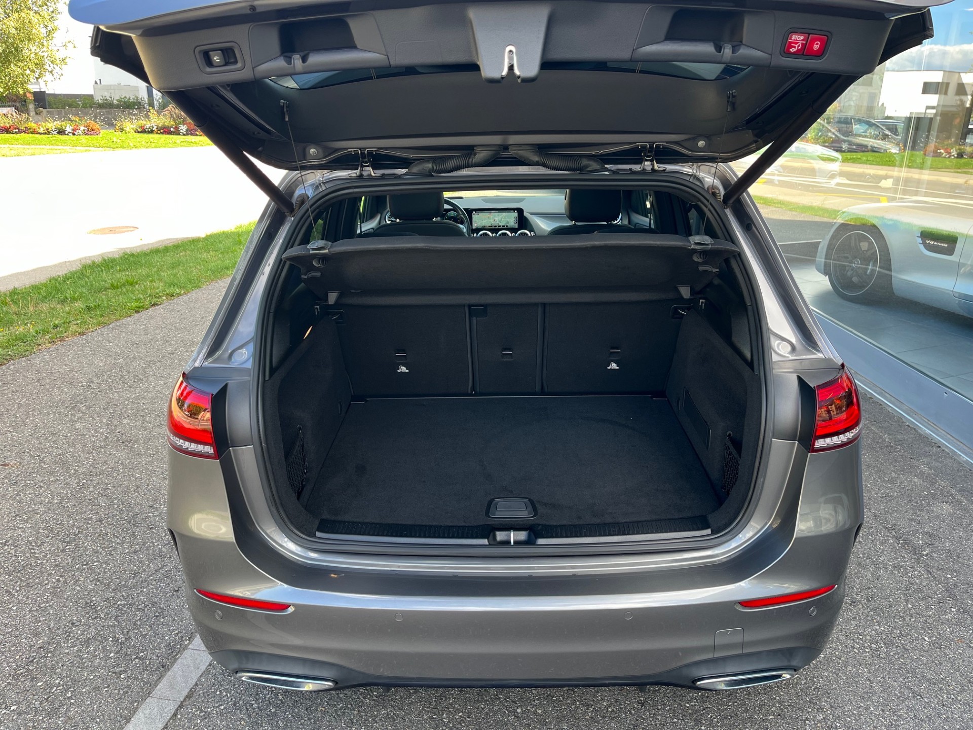 MERCEDES-BENZ B 200 AMG Line 7G-DCT-image-7