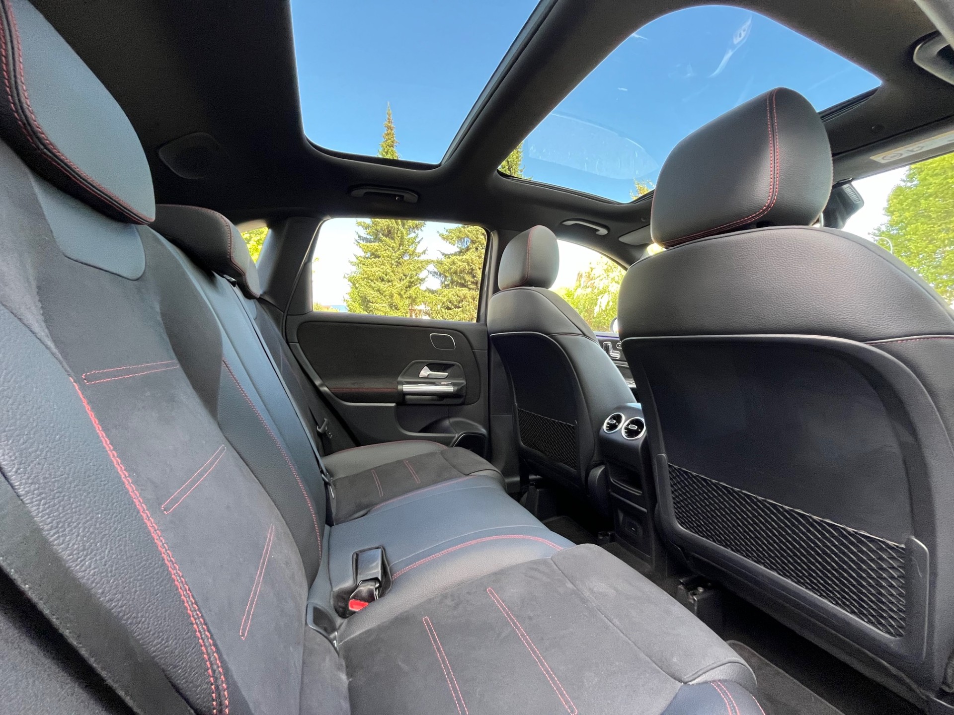 MERCEDES-BENZ B 200 AMG Line 7G-DCT-image-10