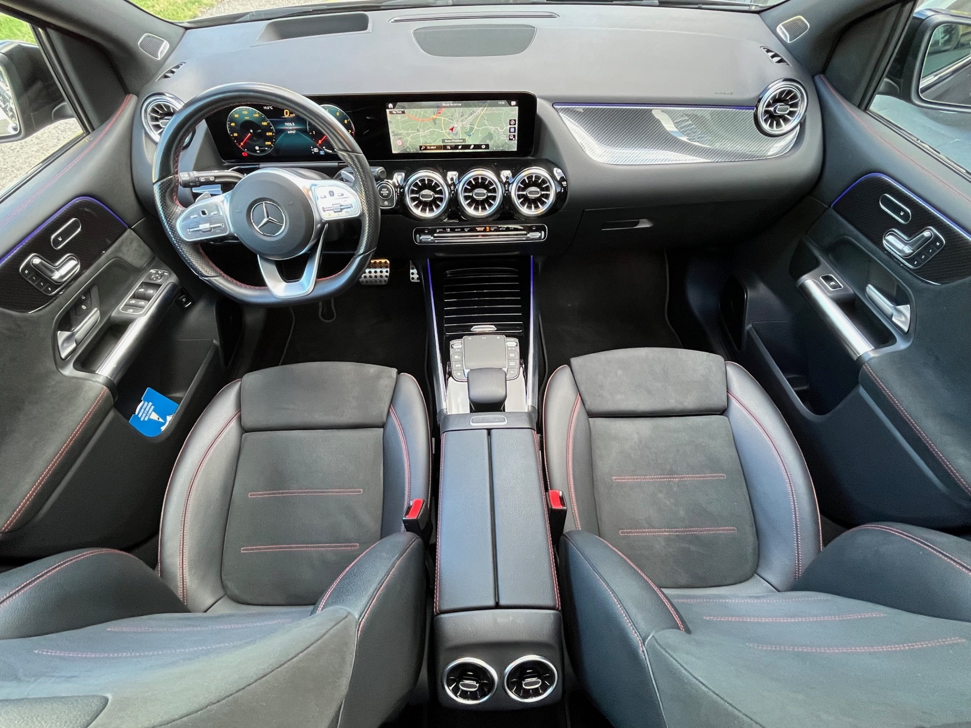 MERCEDES-BENZ B 200 AMG Line 7G-DCT-image-11