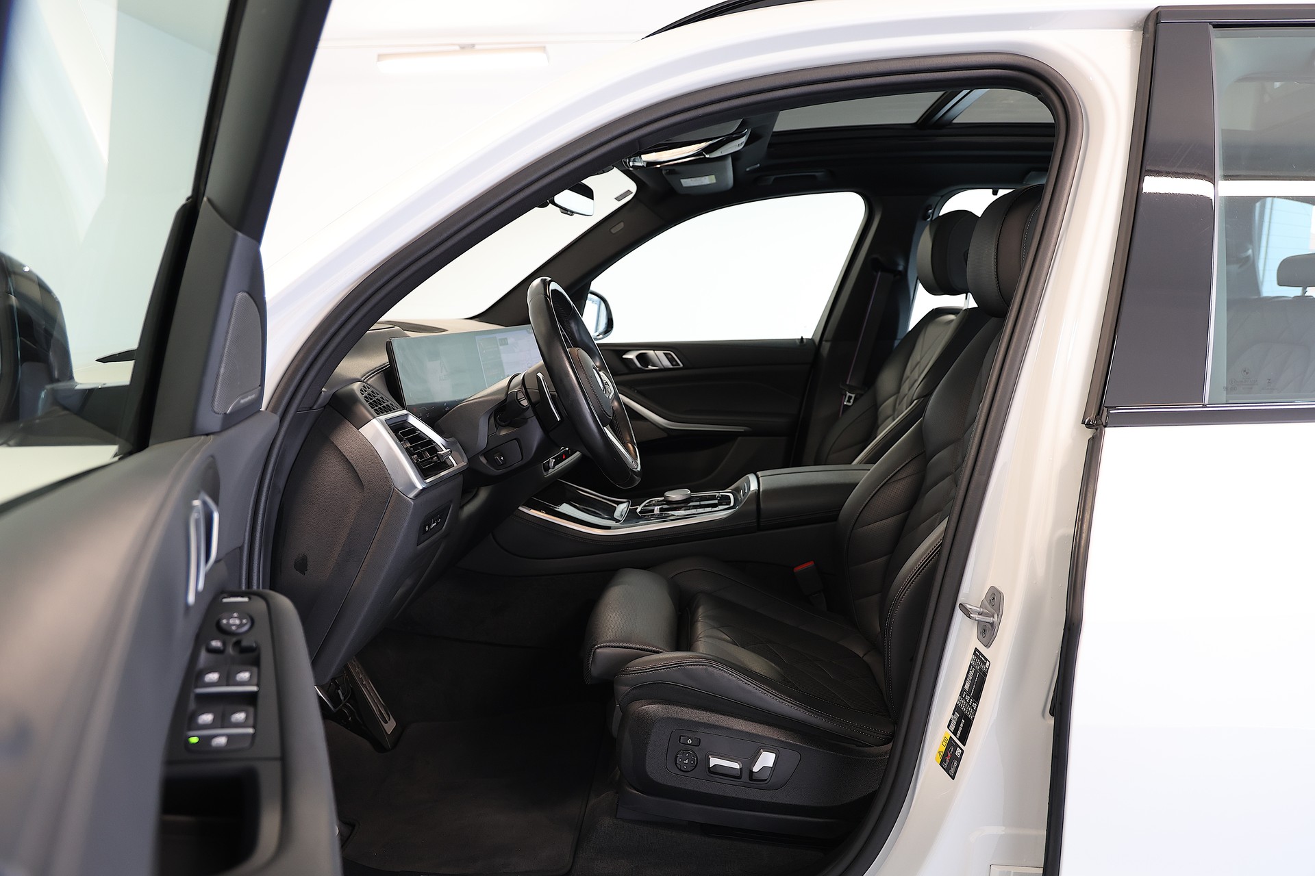 BMW X5 50e xDrive M-Sport SAG-image-7