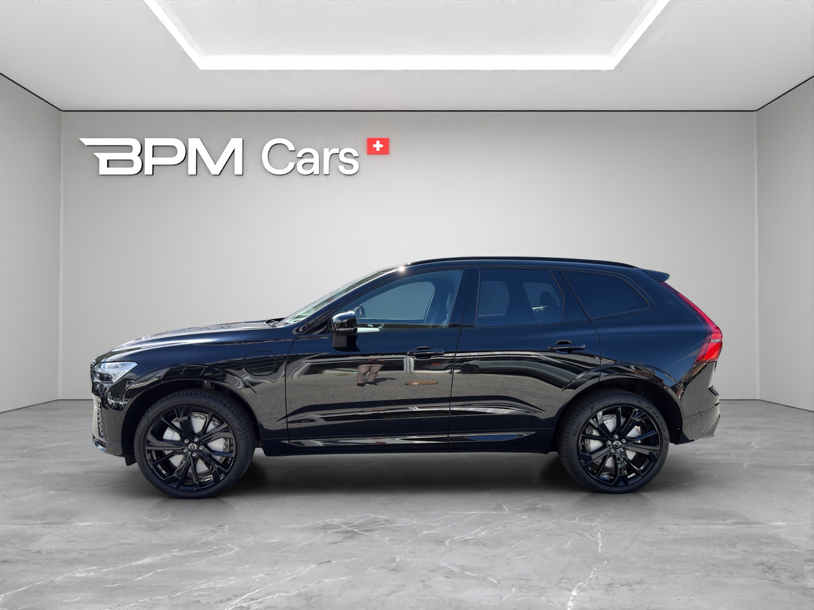 VOLVO XC60 T8 eAWD PluginHybrid Black Edition Geartronic-showroom-element-1