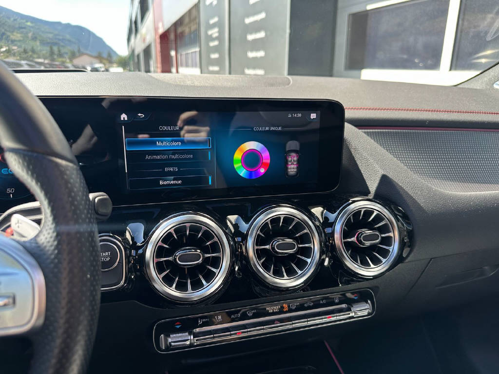 MERCEDES-BENZ EQA 250 AMG Line (CH)-image-9