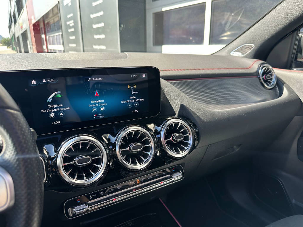 MERCEDES-BENZ EQA 250 AMG Line (CH)-image-10
