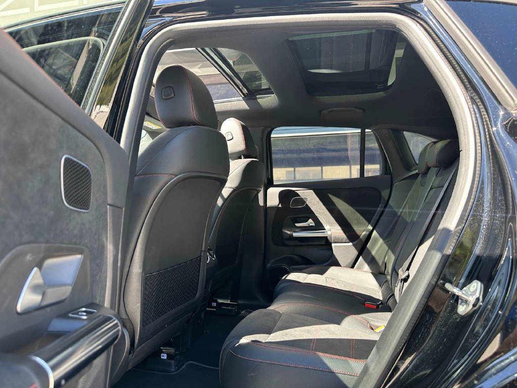 MERCEDES-BENZ EQA 250 AMG Line (CH)-image-7
