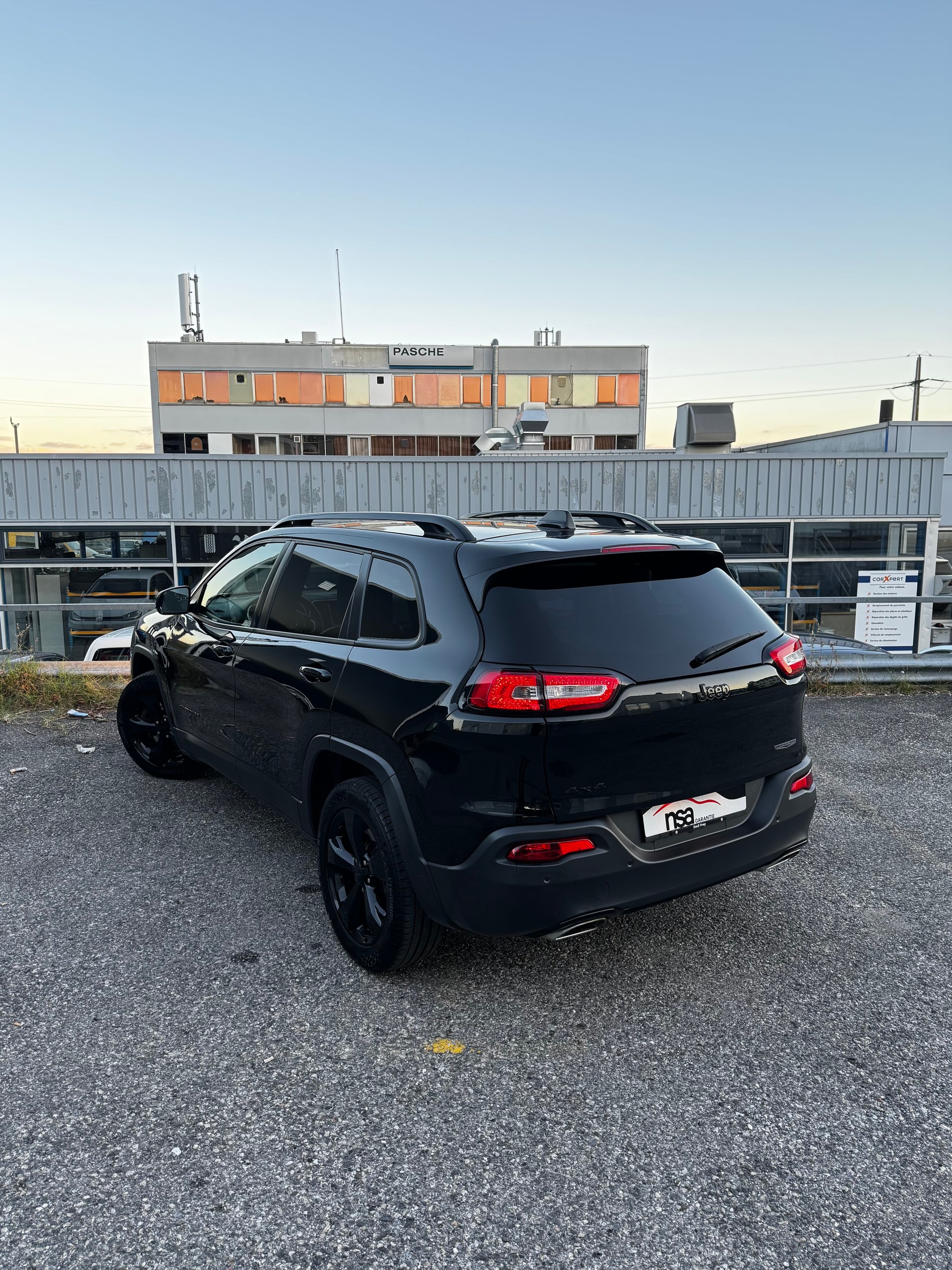 JEEP Cherokee 2.2TD Night Eagle AWD 9ATX AD-image-3