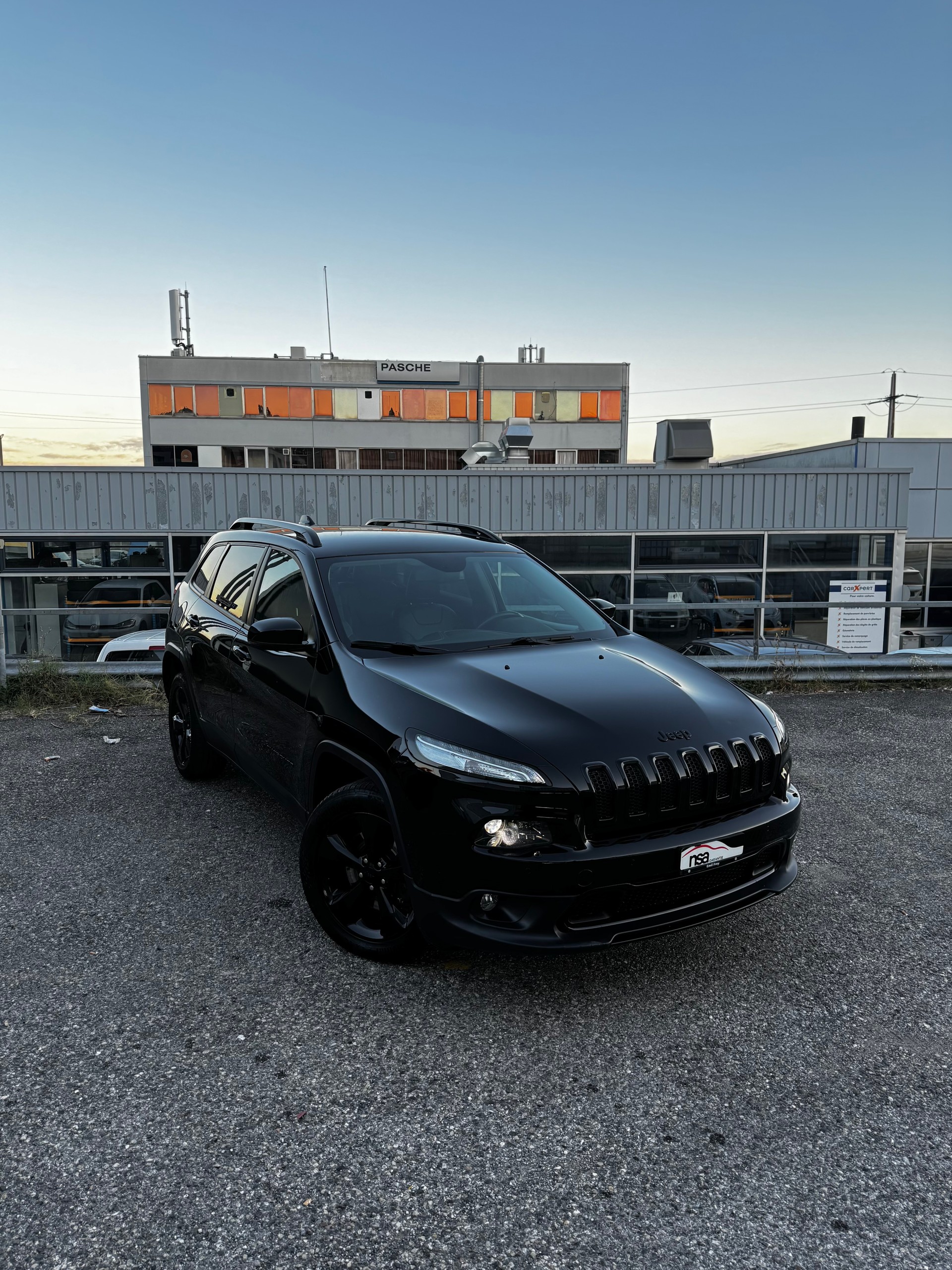 JEEP Cherokee 2.2TD Night Eagle AWD 9ATX AD-image-2