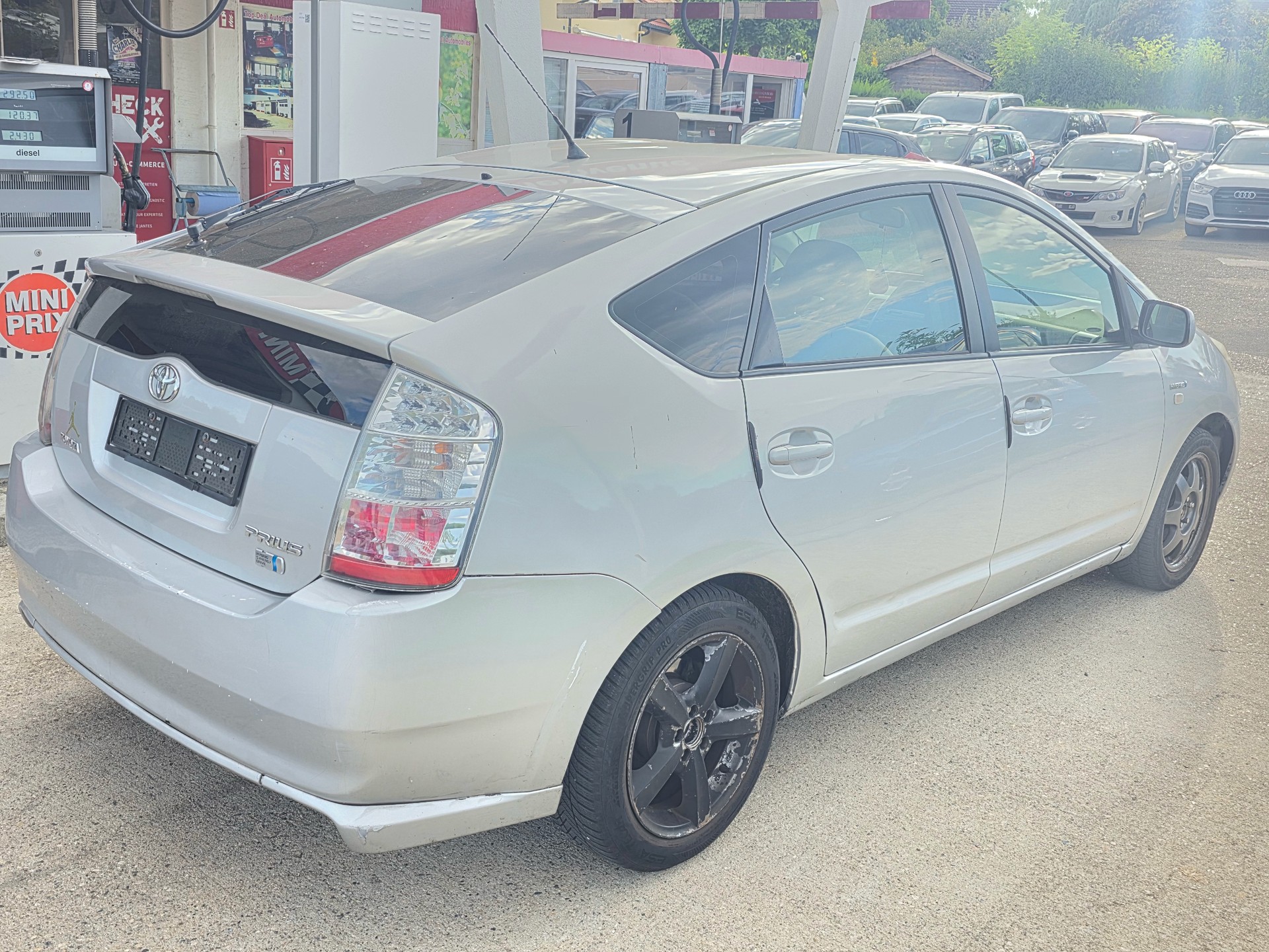 TOYOTA Prius 1.5 16V Hybrid-image-3