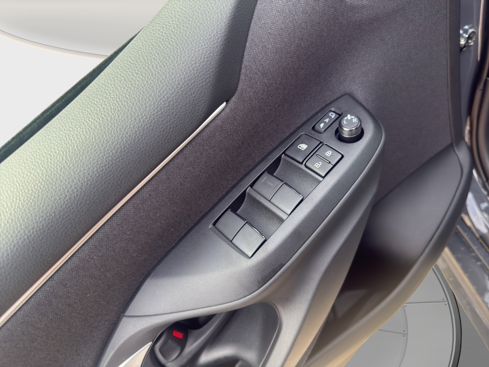 MAZDA 2 1.5 Hybrid Exclusive-Line-image-9