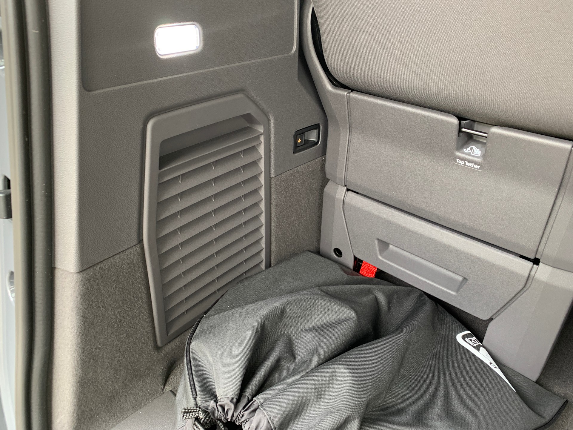VW Multivan 1.5 eHybrid Liberty 4Motion DSG-image-18