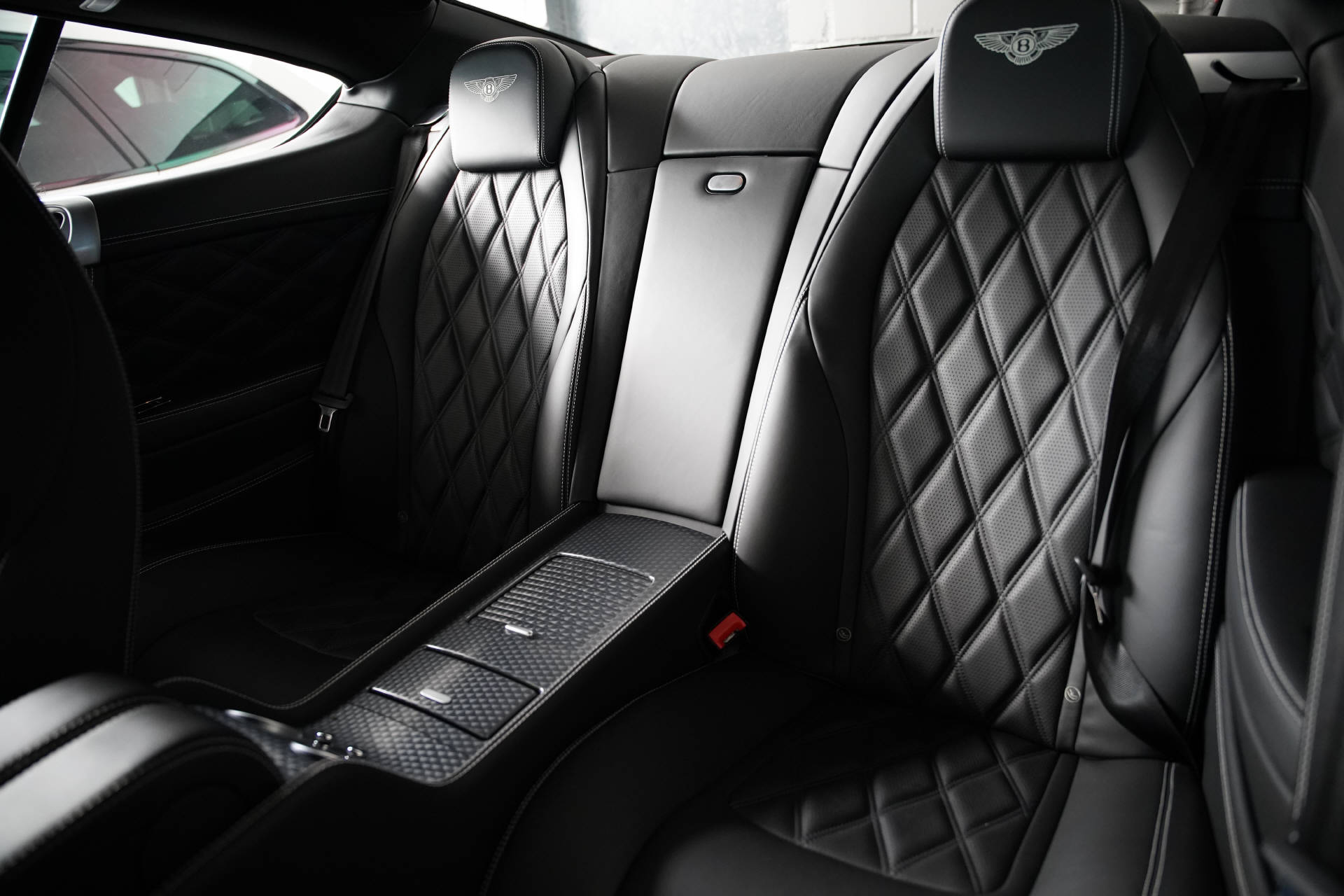 BENTLEY CONTINENTALental GT Speed 6.0 W12-image-10