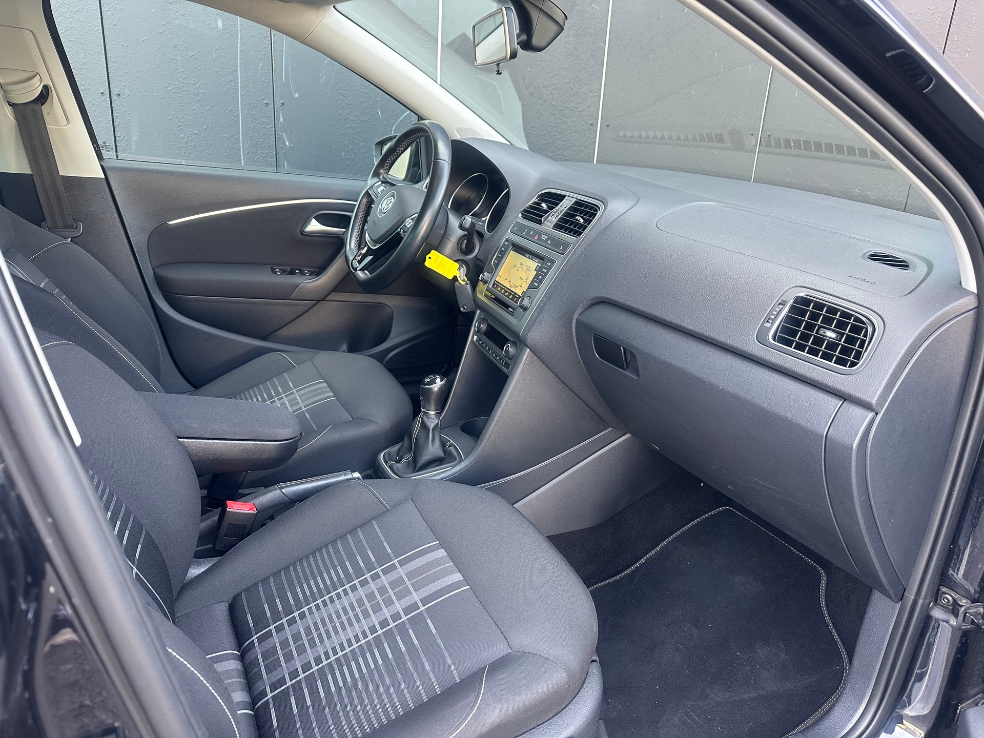 VW Polo 1.0 TSI BMT Lounge-image-5