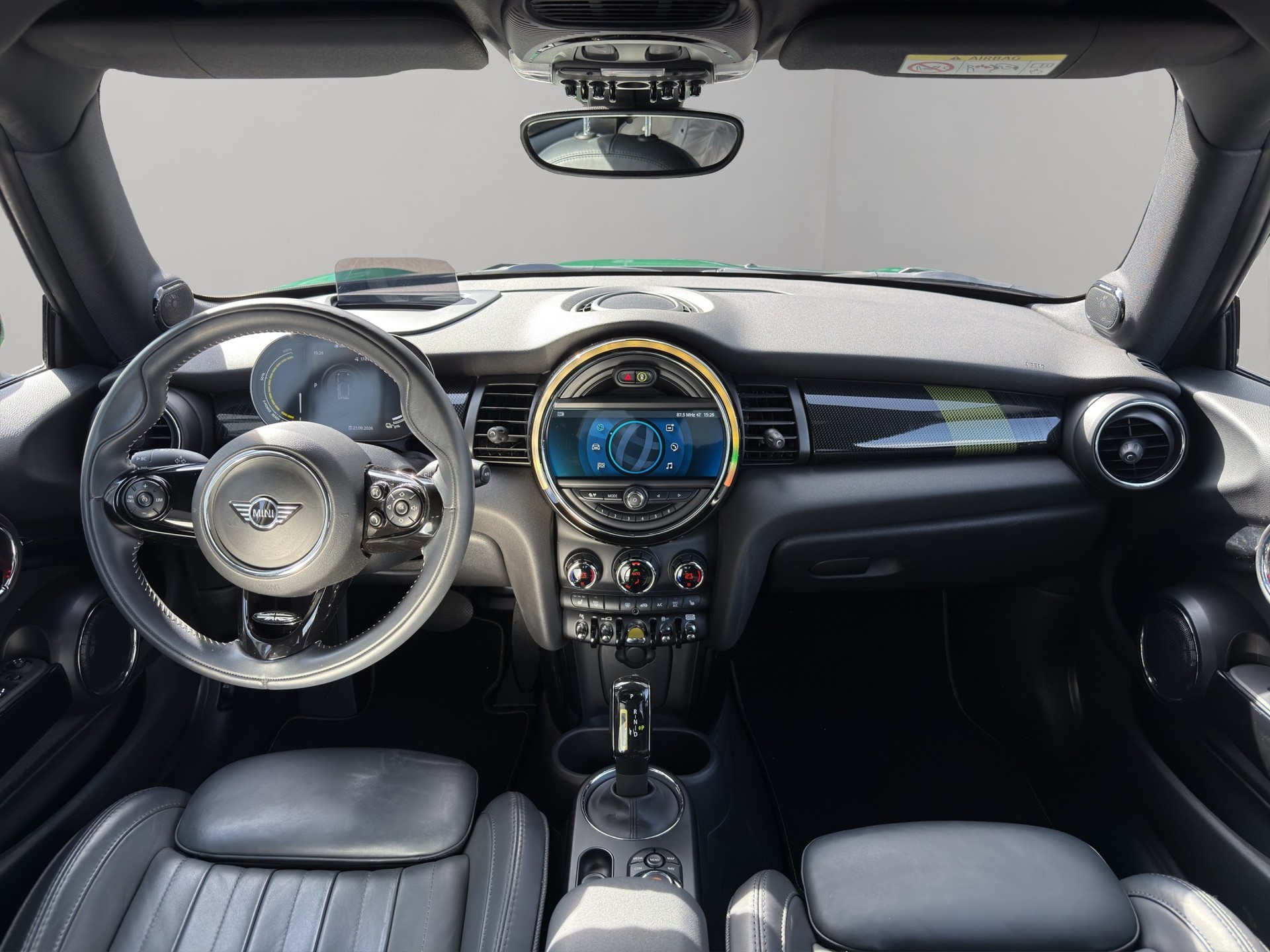 MINI Cooper SE-image-16