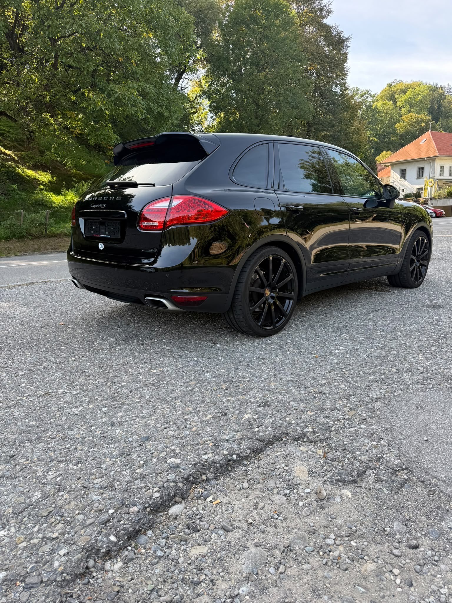 PORSCHE Cayenne S Diesel-image-2