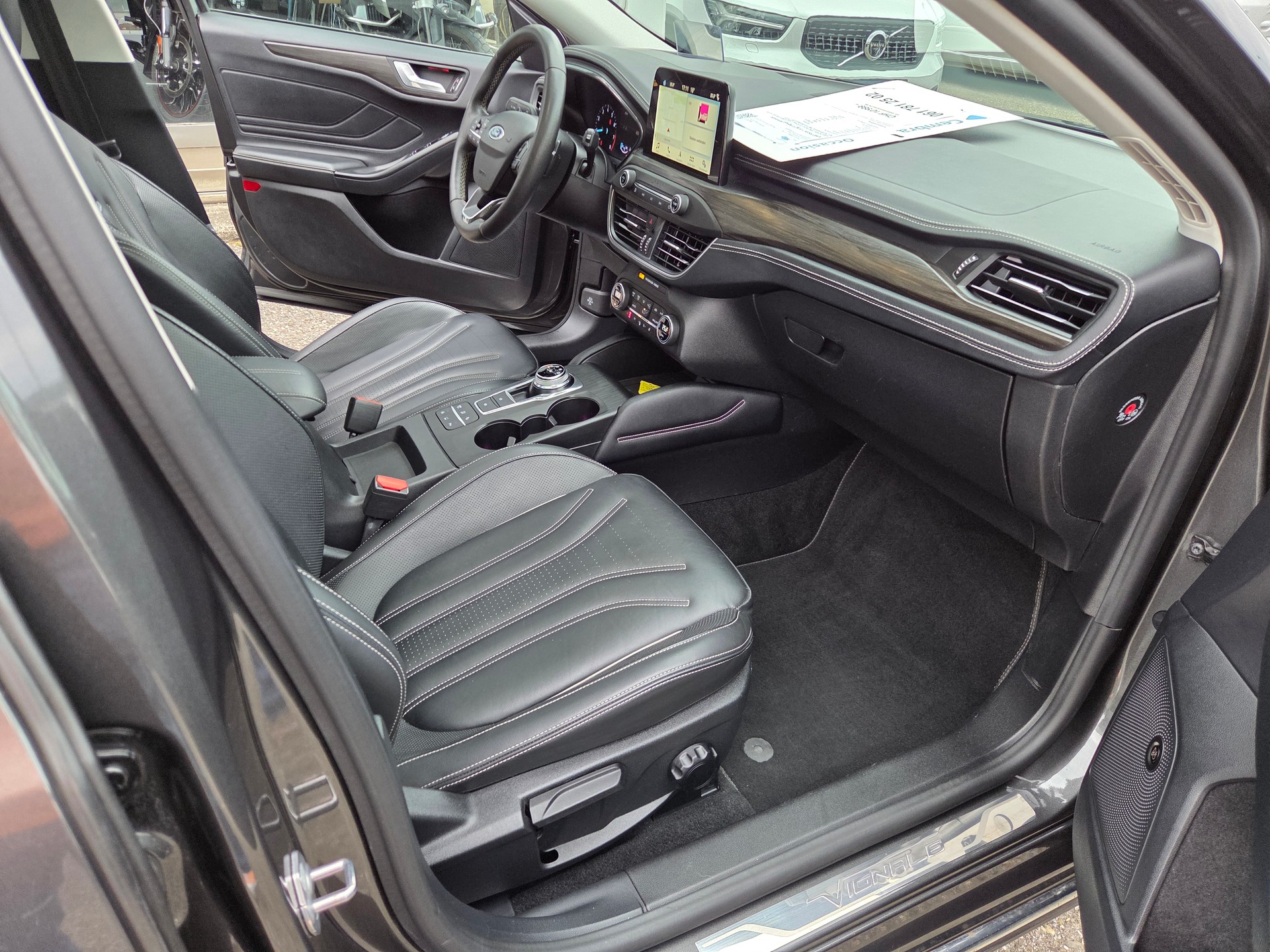 FORD Focus 1.5 SCTi Vignale Automatic-image-13