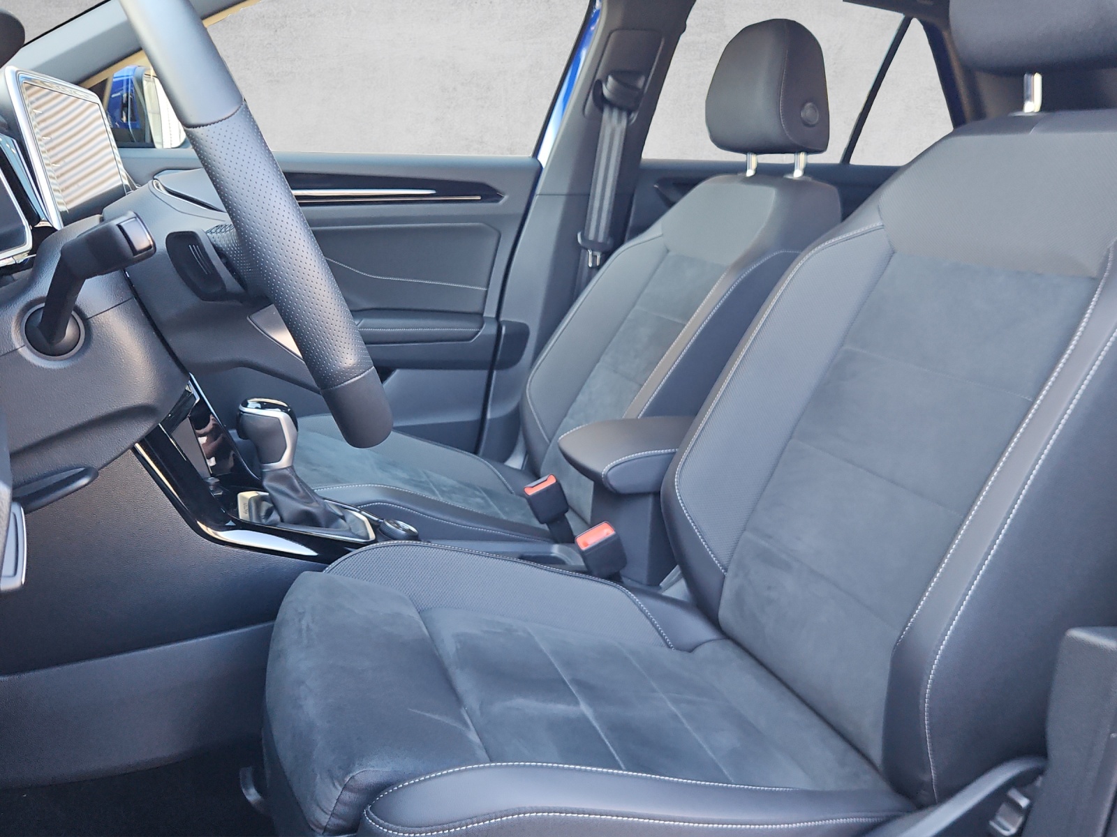 VW T-Roc 2.0 TSI R-Line DSG 4motion*5J Garantie*8- Fach Räder*AHK*Standheizung*-image-8