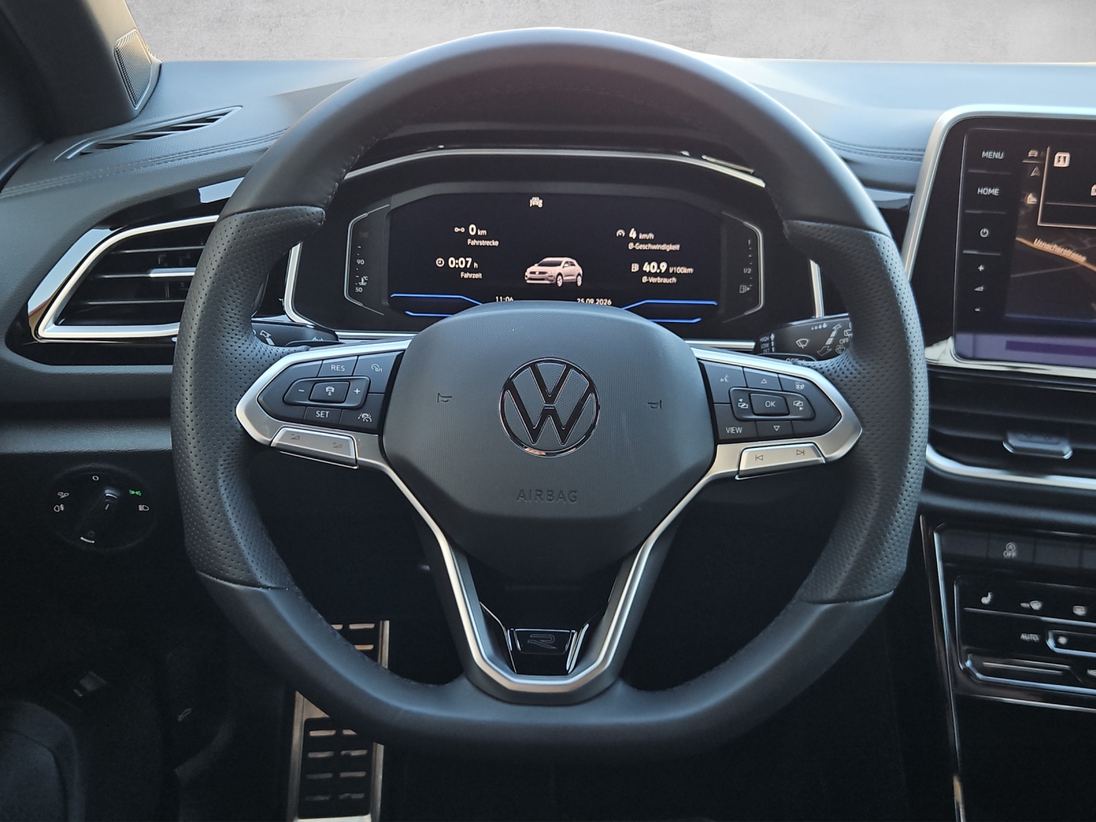 VW T-Roc 2.0 TSI R-Line DSG 4motion*5J Garantie*8- Fach Räder*AHK*Standheizung*-image-9