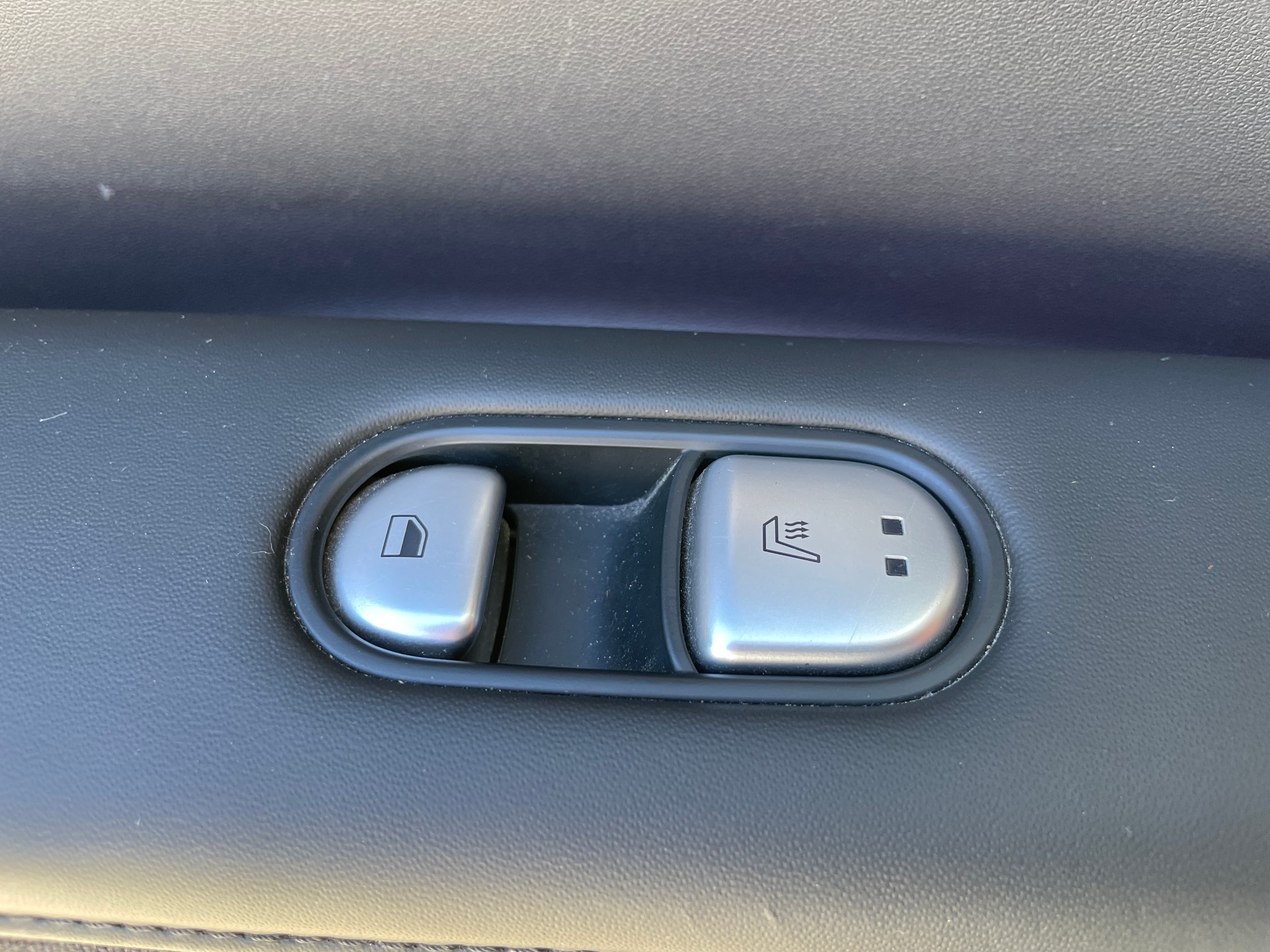 HYUNDAI Ioniq 5 72kWh Vertex 4WD-image-14