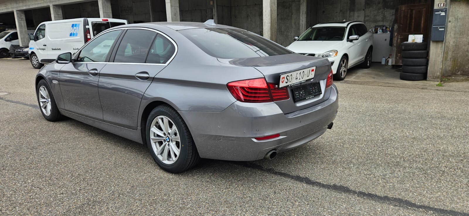 BMW 535i xDrive Luxury Line Steptronic-image-13