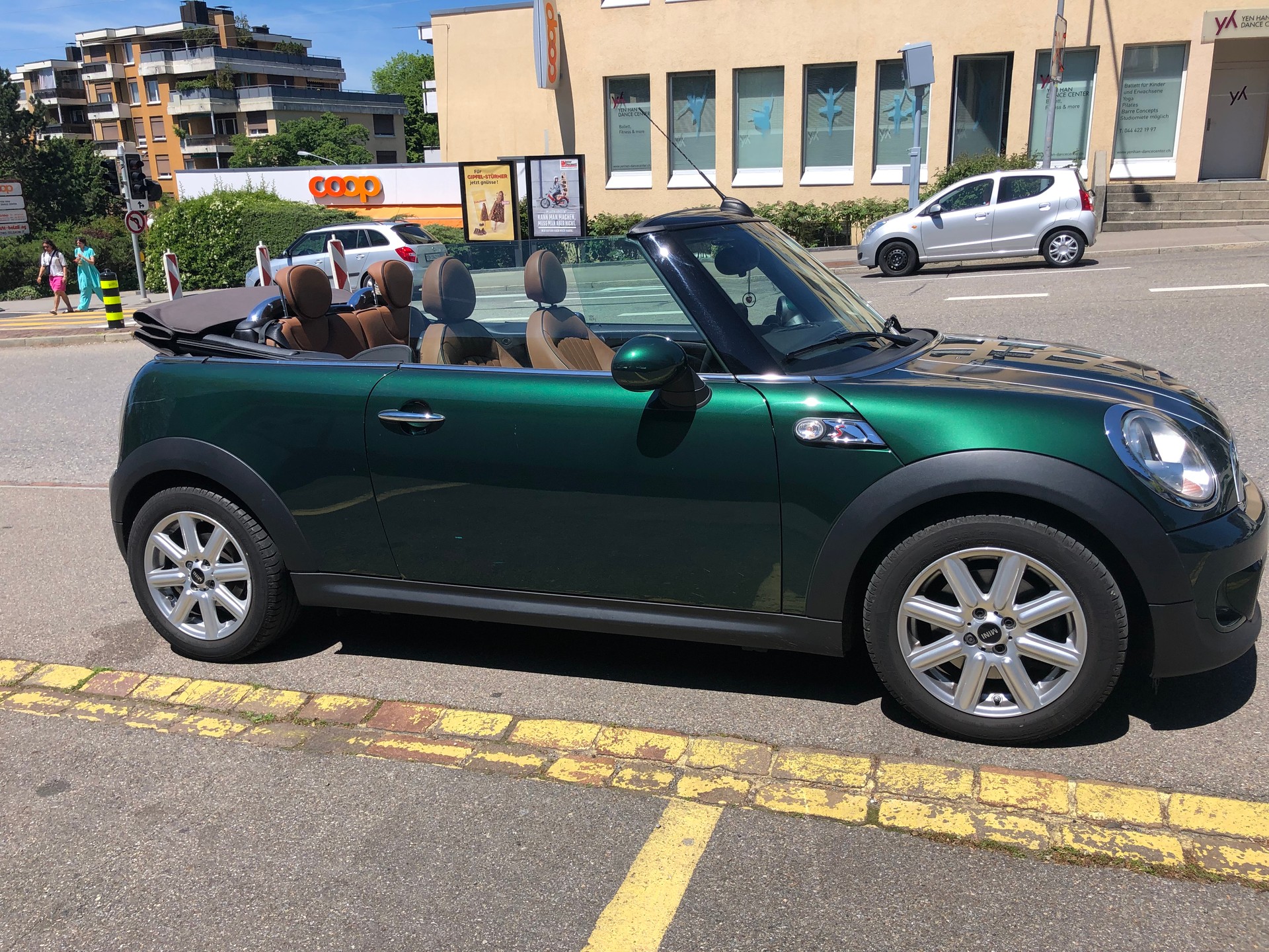 MINI 1.6i Cooper S-image-0