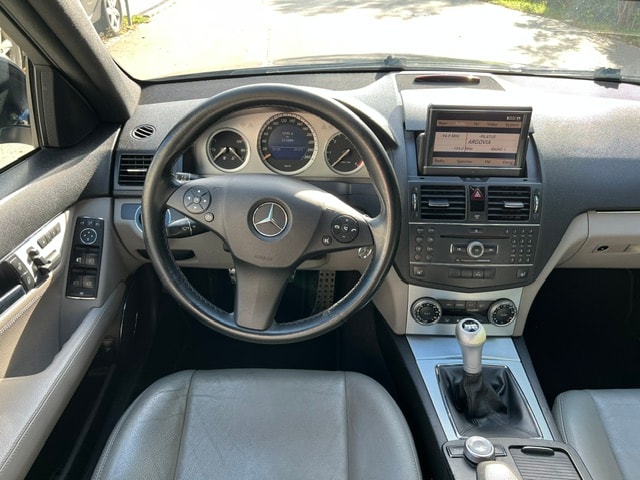 MERCEDES-BENZ C 220 CDI Avantgarde-image-9