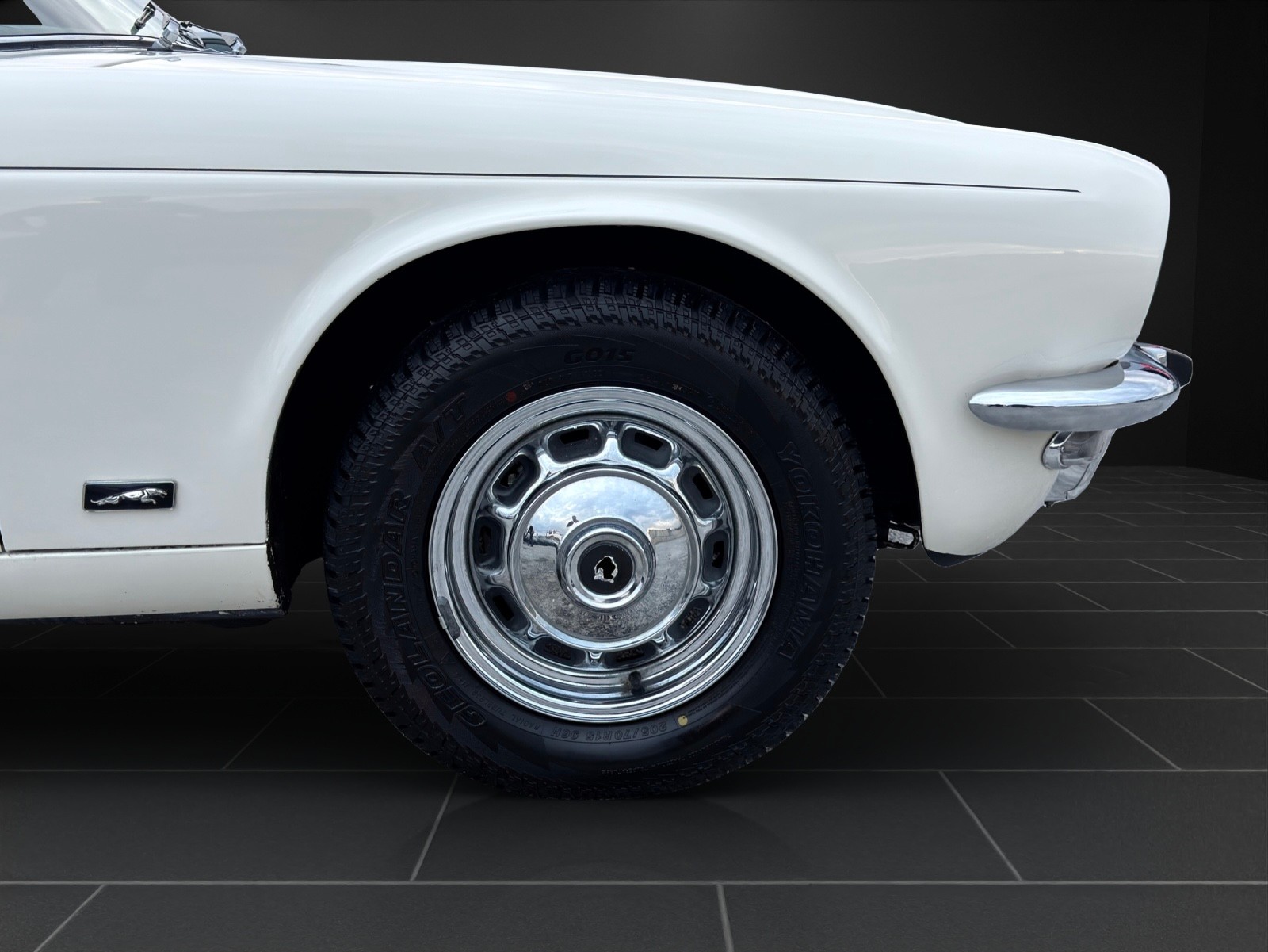 JAGUAR XJ6 4.2 L-image-13