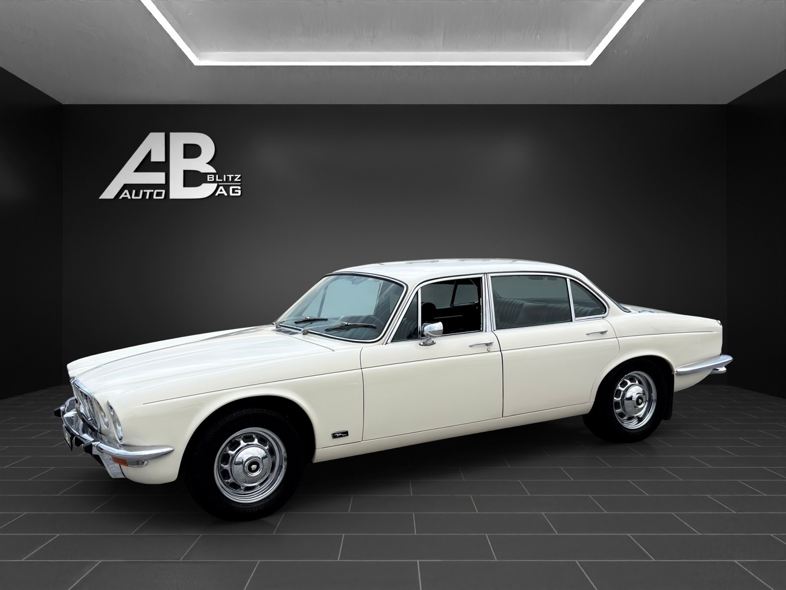 JAGUAR XJ6 4.2 L-image-1