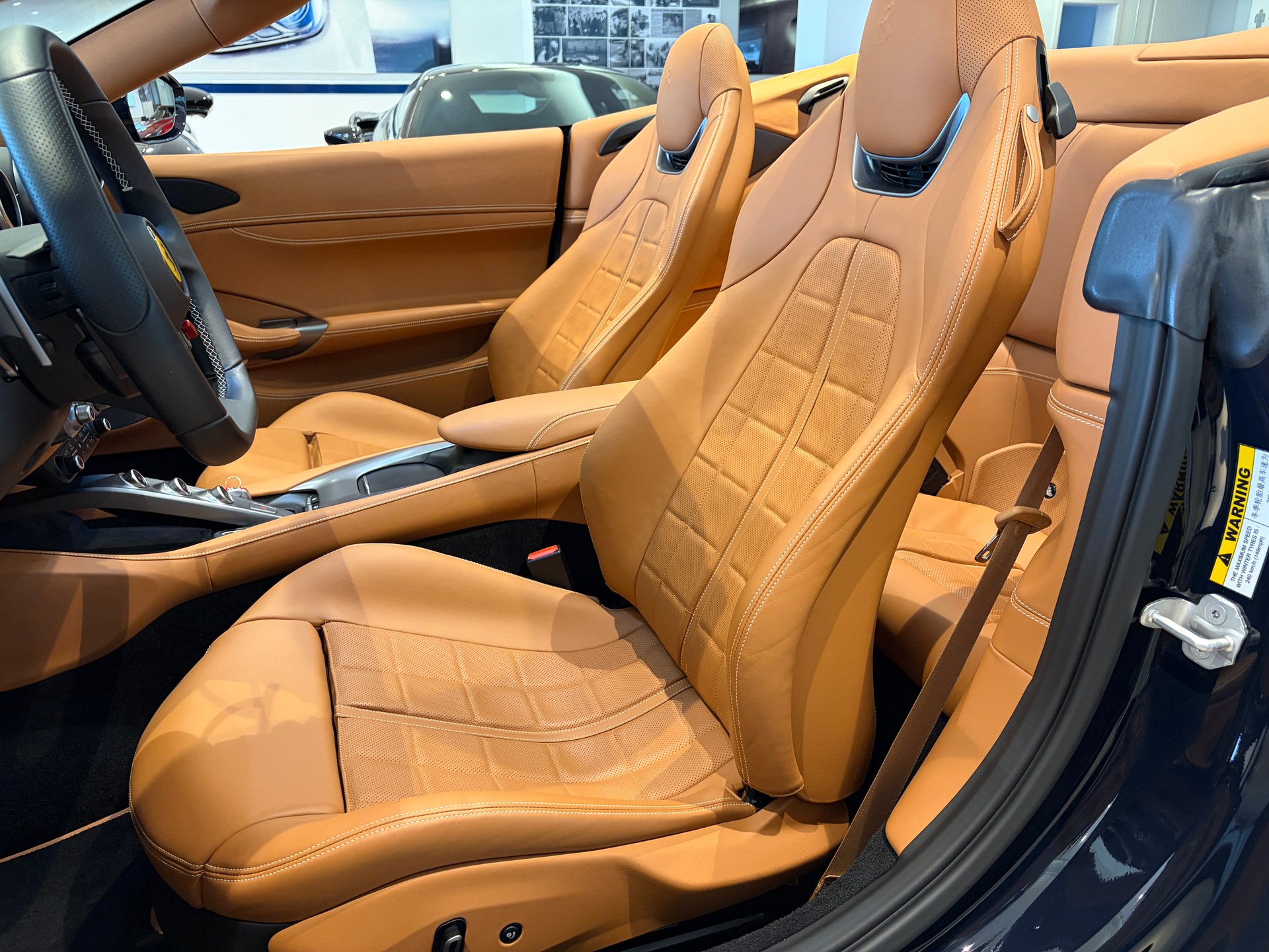 FERRARI Portofino 3.9 V8 T-image-4
