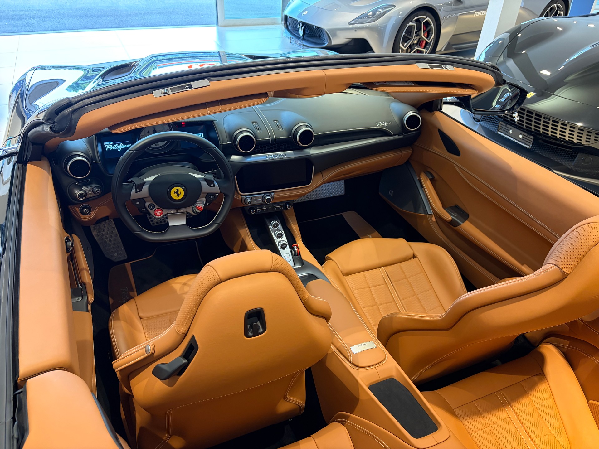 FERRARI Portofino 3.9 V8 T-image-6