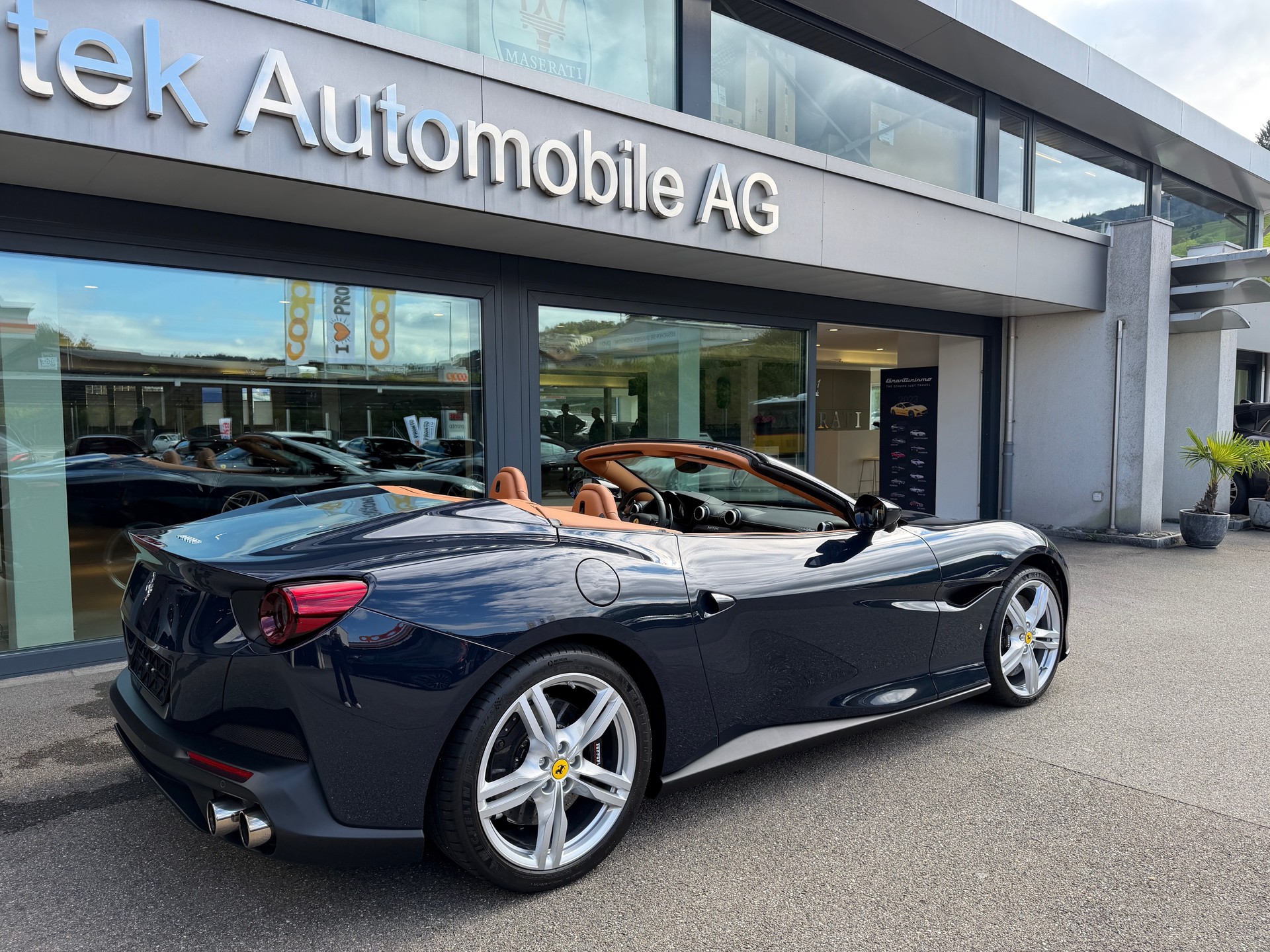 FERRARI Portofino 3.9 V8 T-image-3