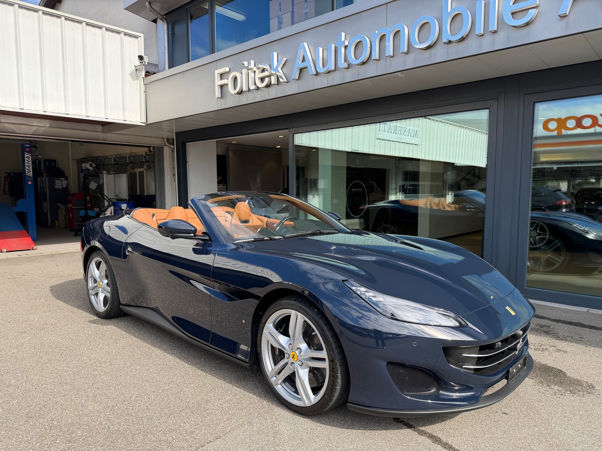 FERRARI Portofino 3.9 V8 T-image-2