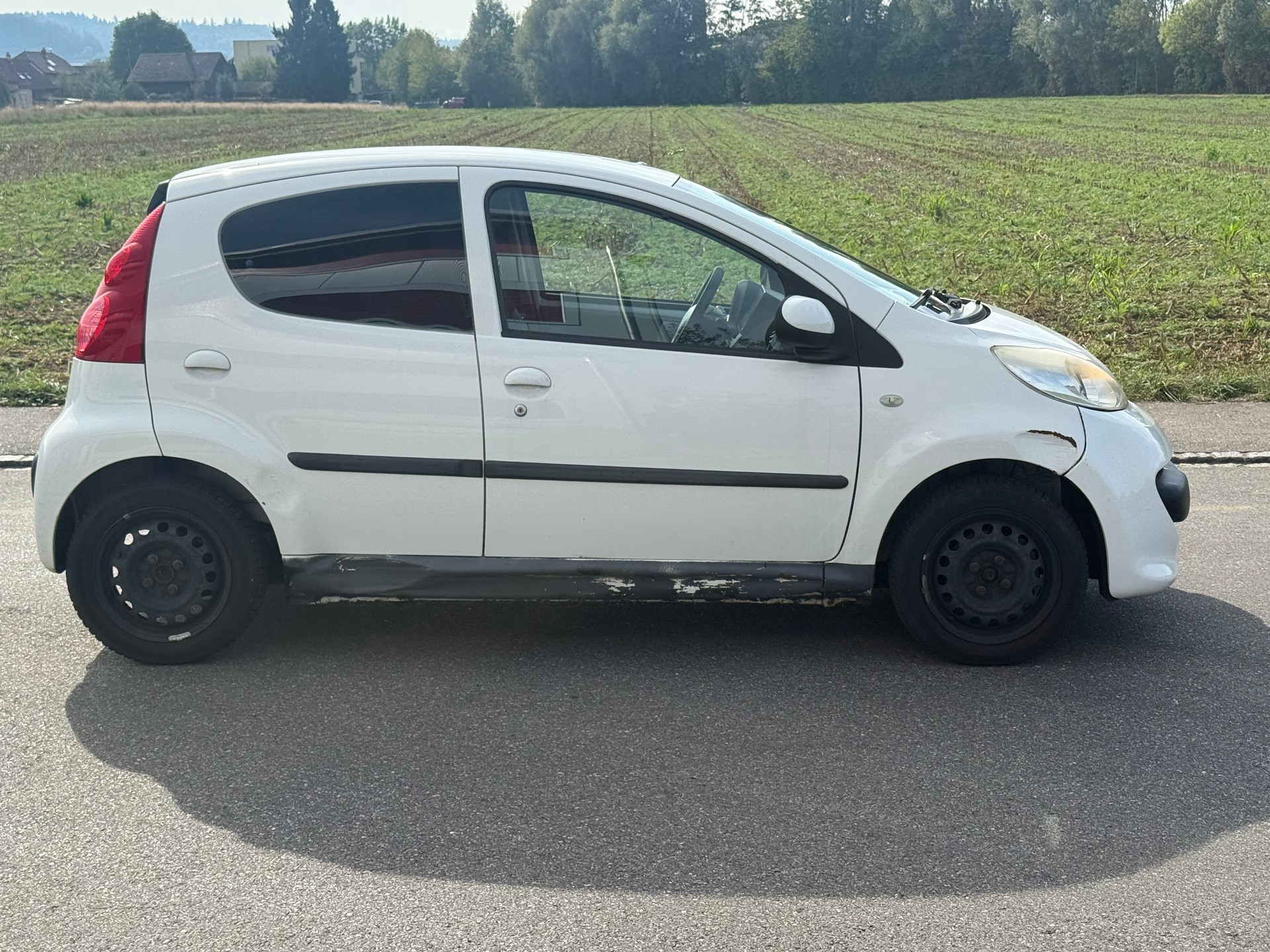PEUGEOT 107 1.0 Trendy-image-7