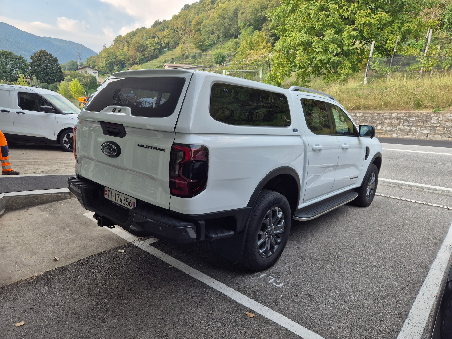 FORD Ranger Wildtrak 2.0 Eco Blue e-4WD Automat-image-3